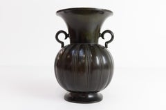 Vaso danese Art Deco in metallo Disko di Just Andersen, 1930.