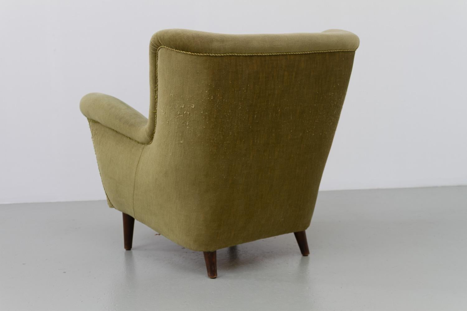 Danish Art Deco Velvet Lounge Chair, 1940s. For Sale 7