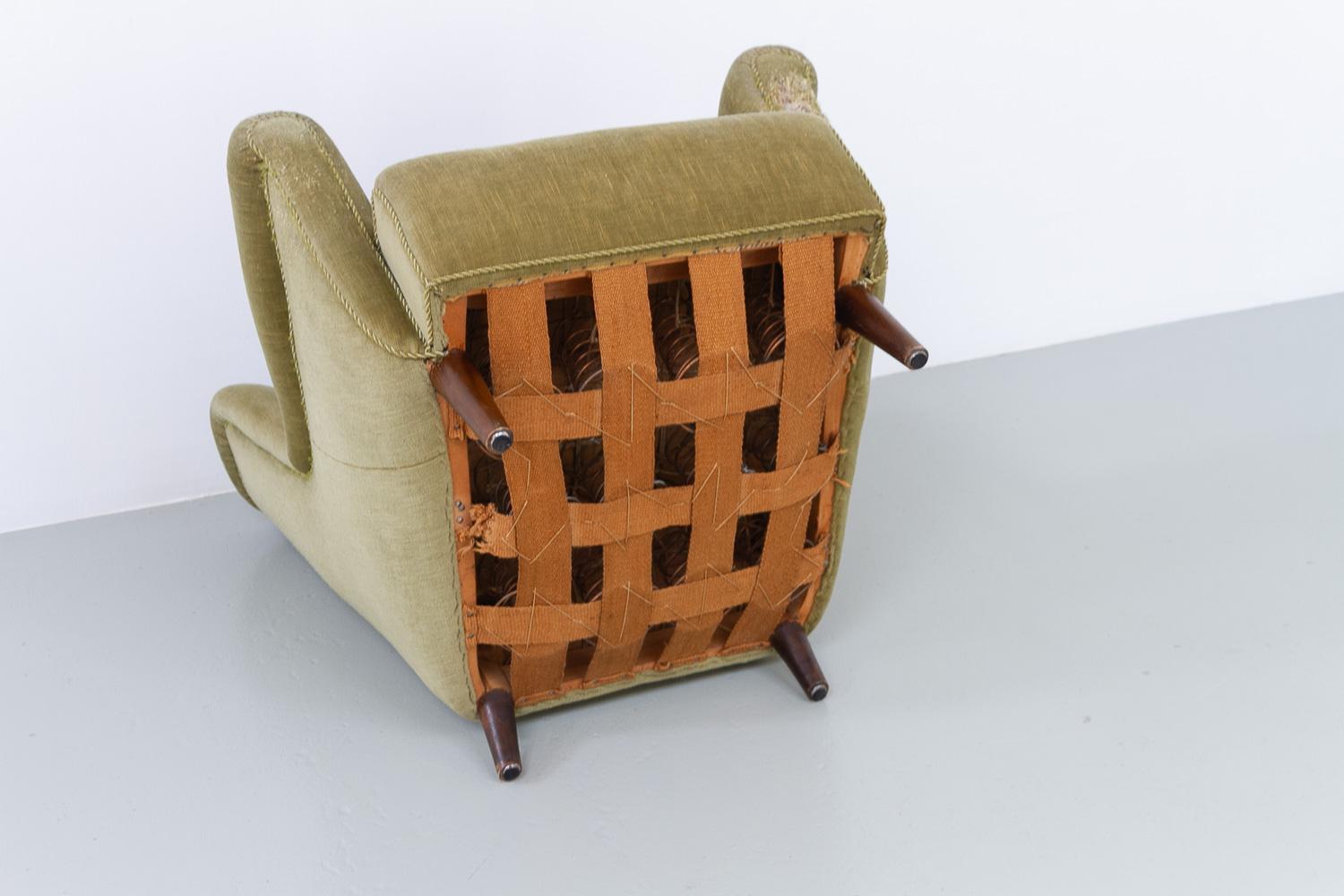 Danish Art Deco Velvet Lounge Chair, 1940s. For Sale 10