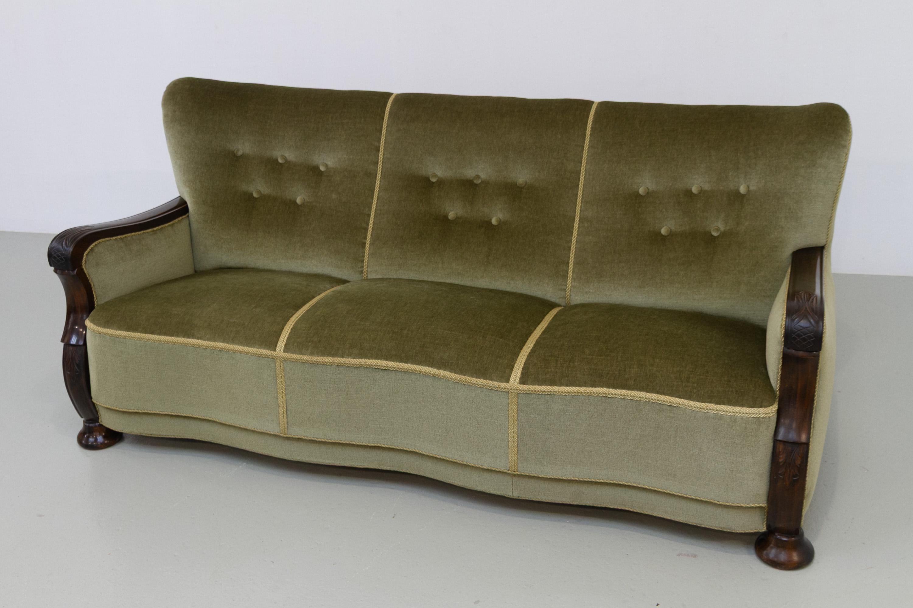 Velours Canapé serpentin en velours art déco danois, années 1930. en vente