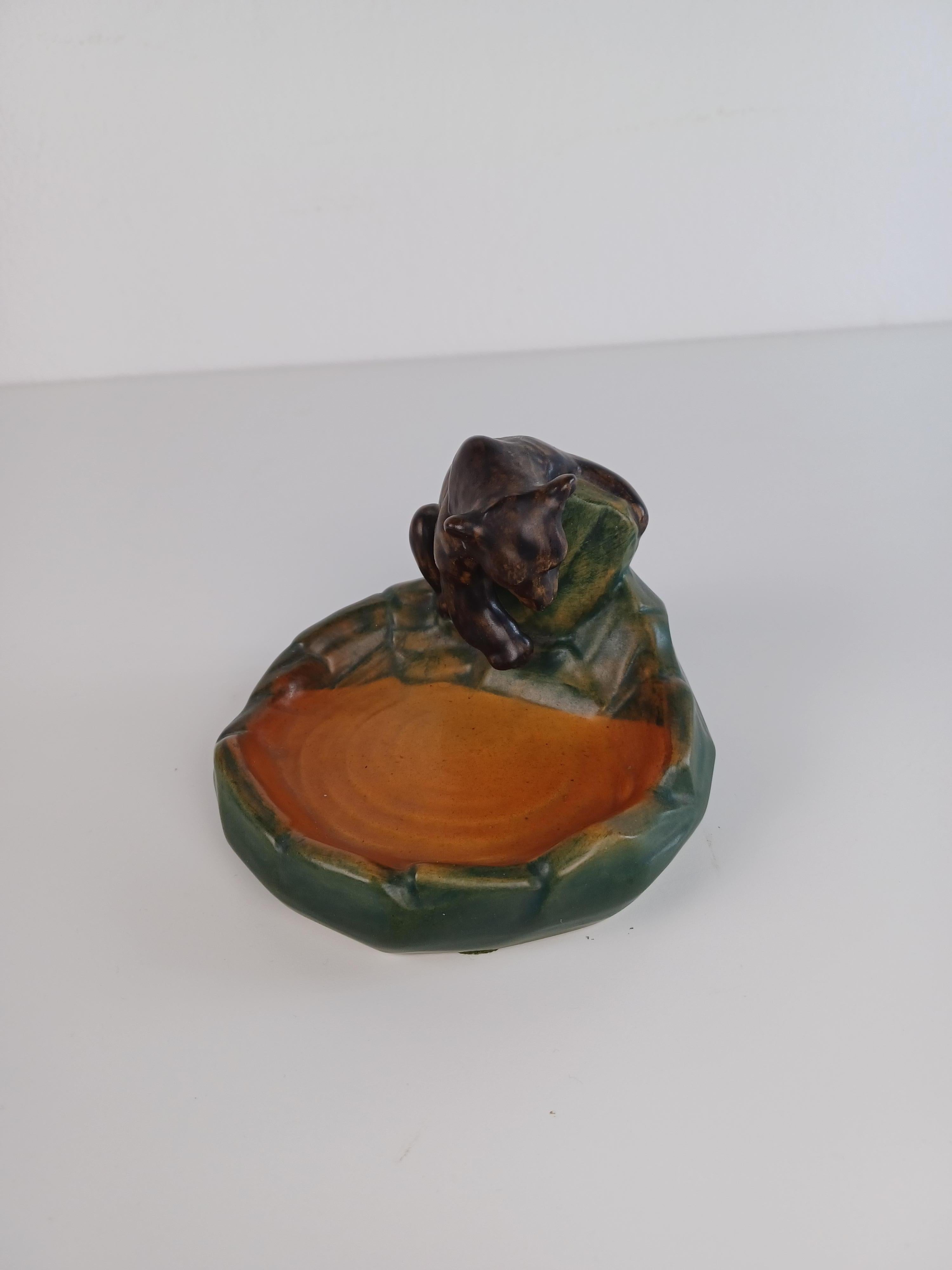 Vassoio / Ciotola per cenere con orsetto in stile Art Nouveau danese di Axel Sorensen per P. Ipsens Enke in vendita 1
