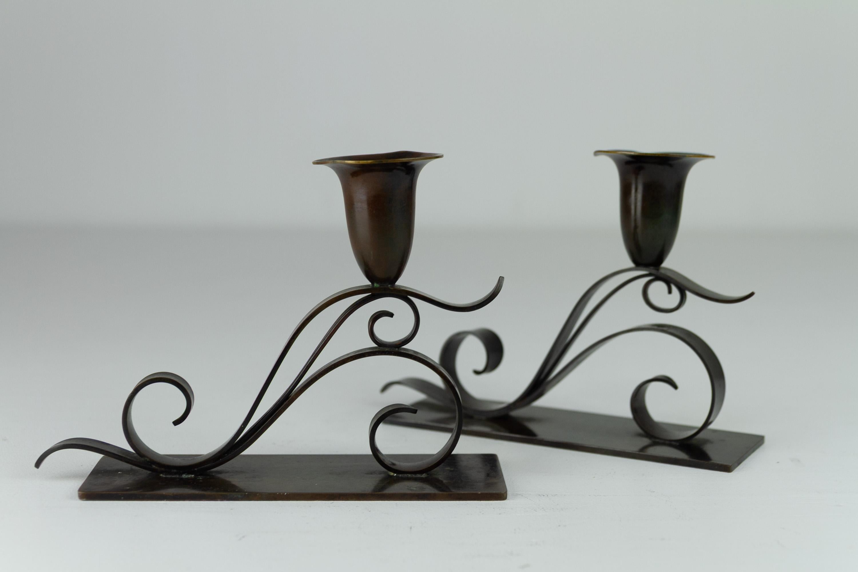 Portacandele danese in stile Art Nouveau di H. H. Bronzo, anni '20. Set di 2. in vendita 3