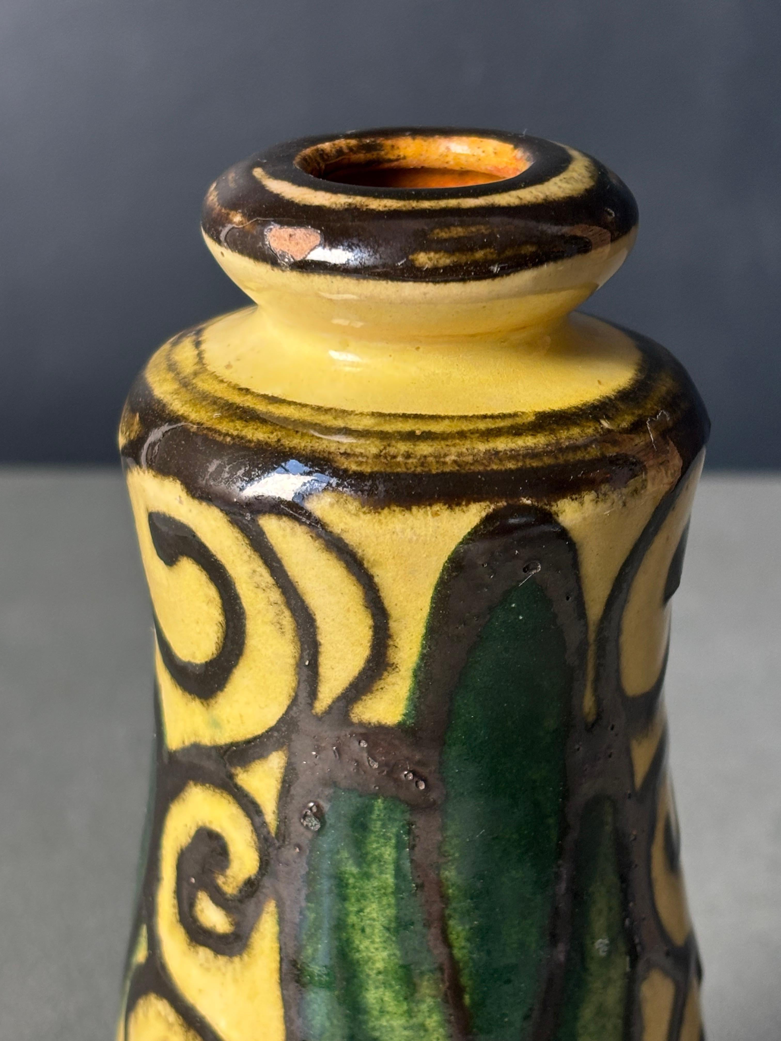 Ceramica Vaso danese Art Nouveau con corna di mucca smaltate, anni '30 in vendita