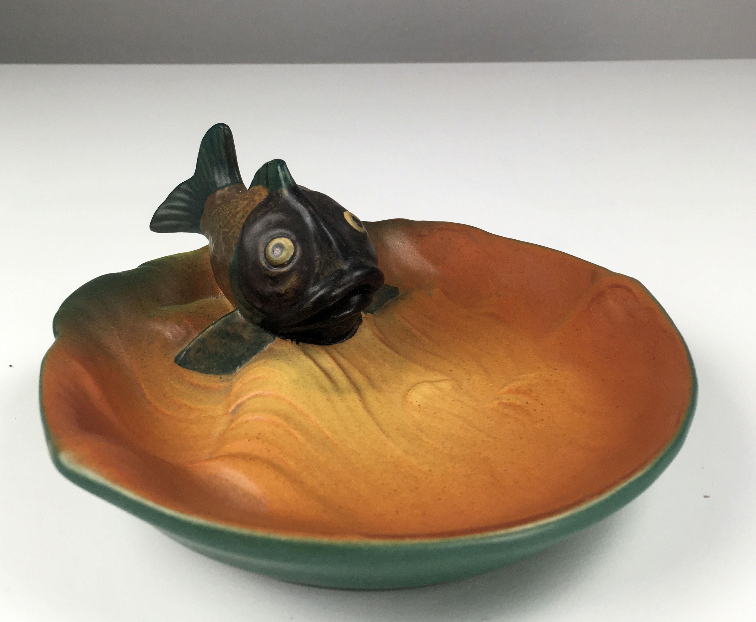 Fatto a mano Vassoio / ciotola per cenere in stile Art Nouveau danese di Axel Sorensen per P. Ipsens Enke in vendita