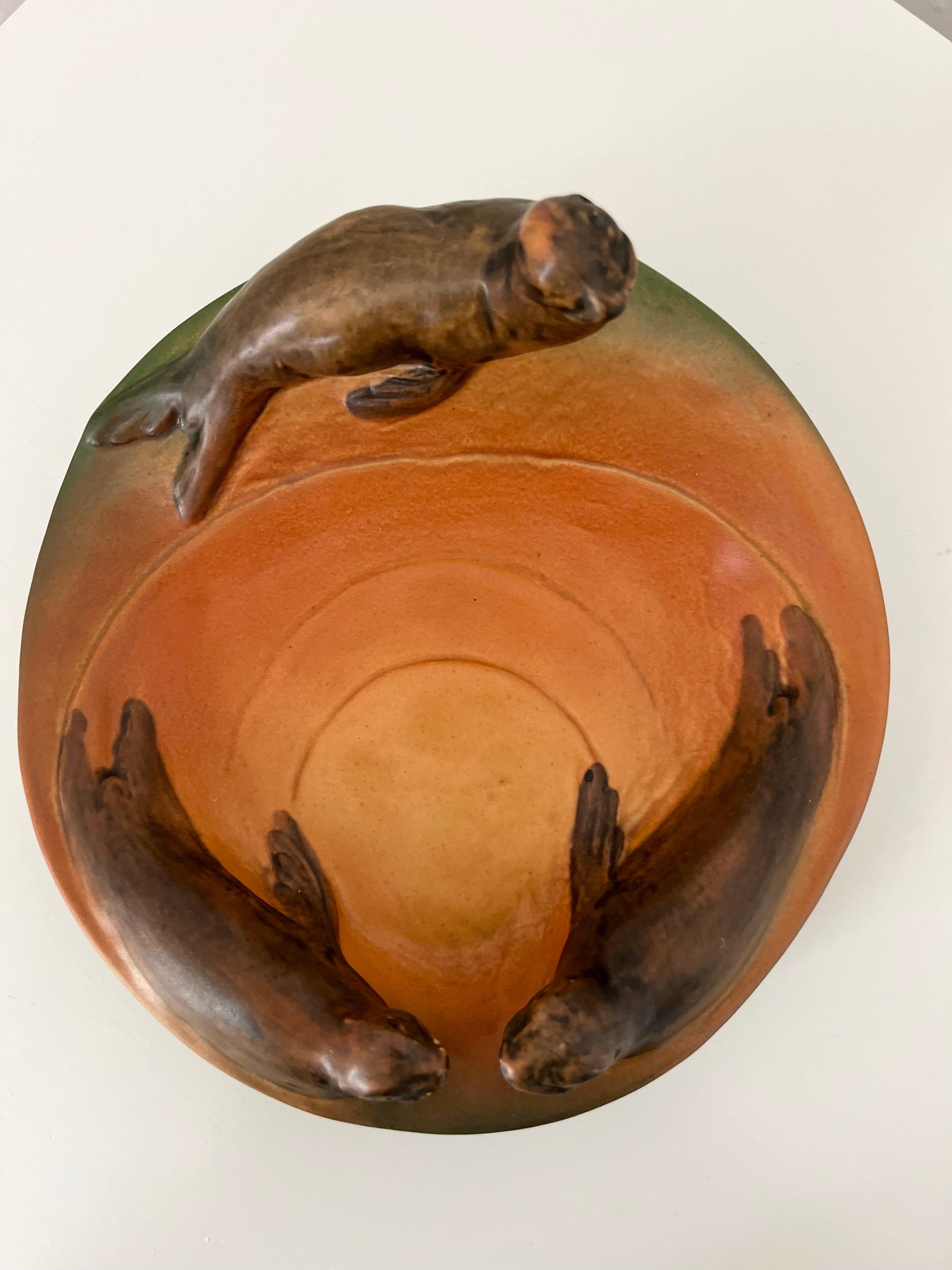 Ciotola danese Art Nouveau con leoni marini di P. Ipsens Enke, 1910/1920 in vendita 1