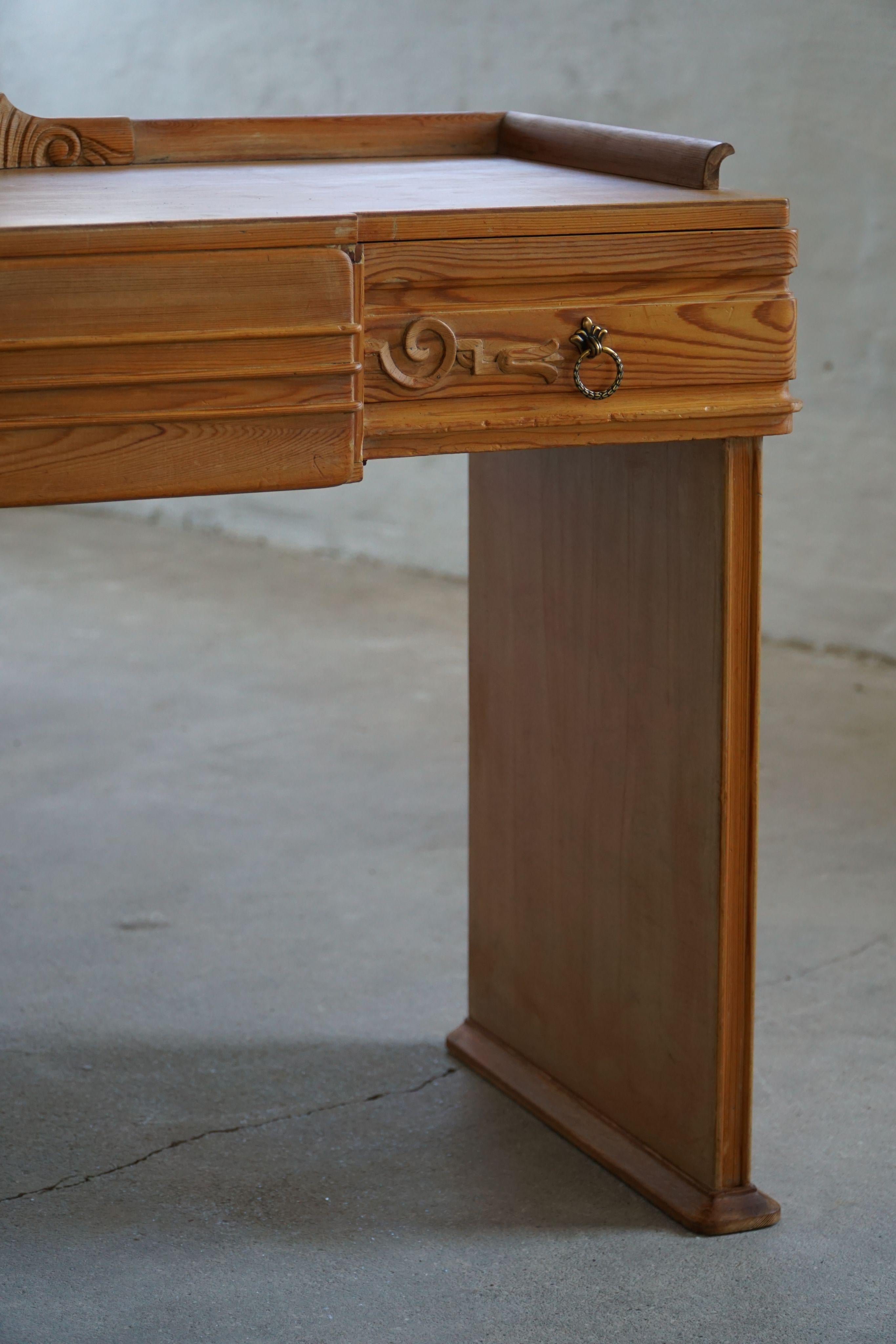 Hand-Crafted Danish Art Nouveau, Handcrafted Dressing Table / Desk in Pine, Early 20th C For Sale