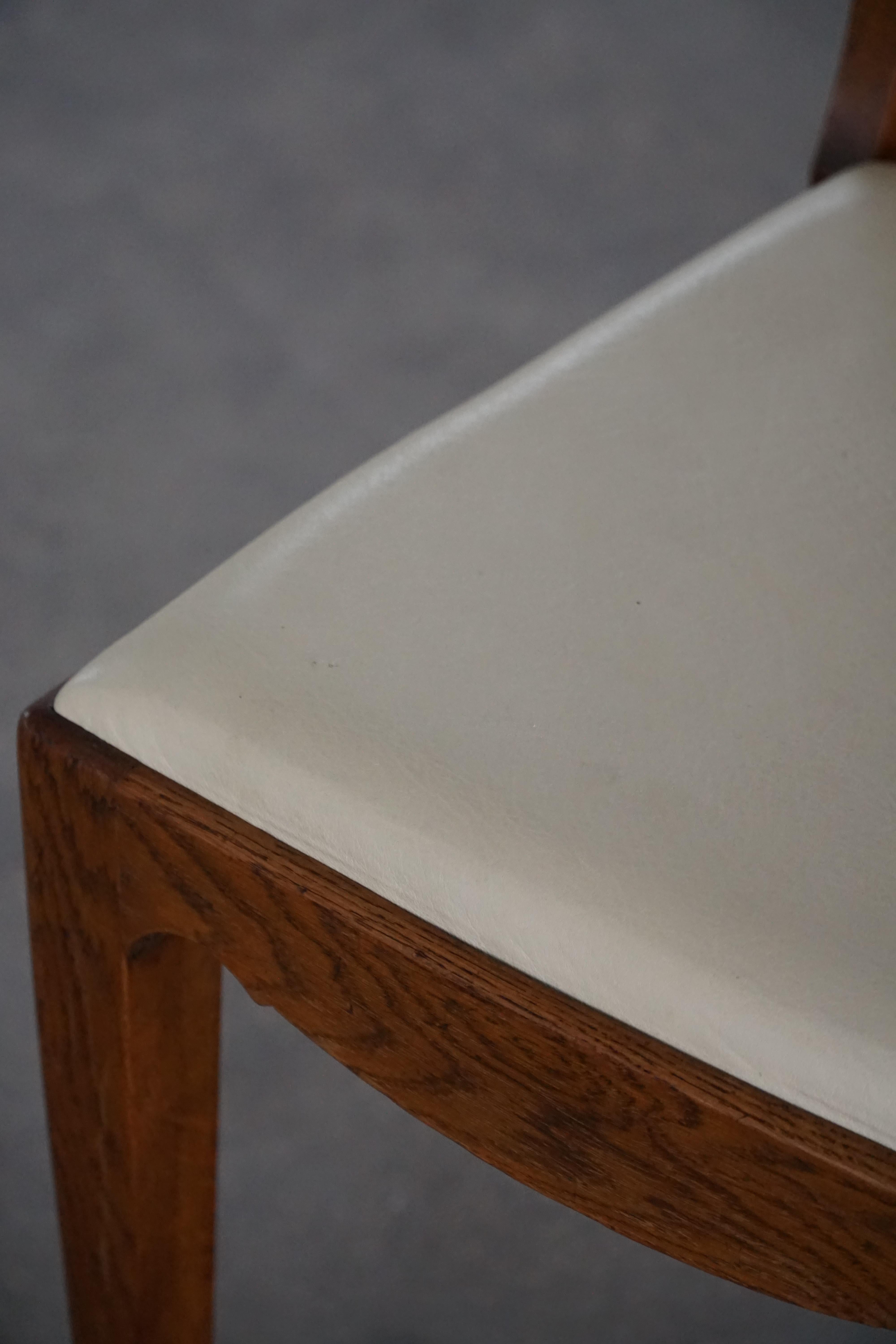 Set di 8 sedie da pranzo scultoree in Oak e pelle, anni '20, Art Nouveau danese in vendita 11