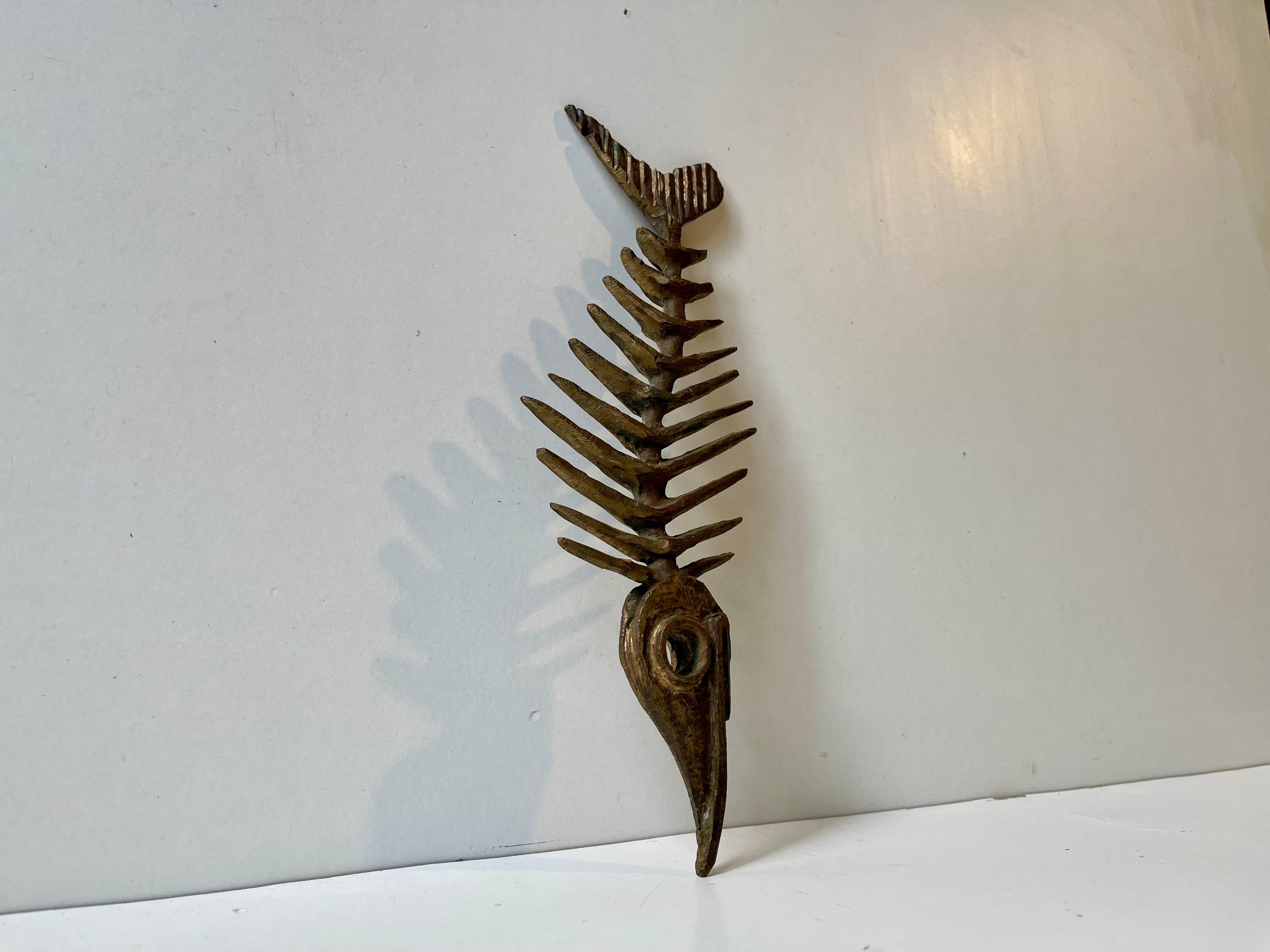Der dänische Künstler Peder E. Madsen Brutalistisches Urzeit-Schwertfisch-Skelett aus Bronze (Brutalismus) im Angebot