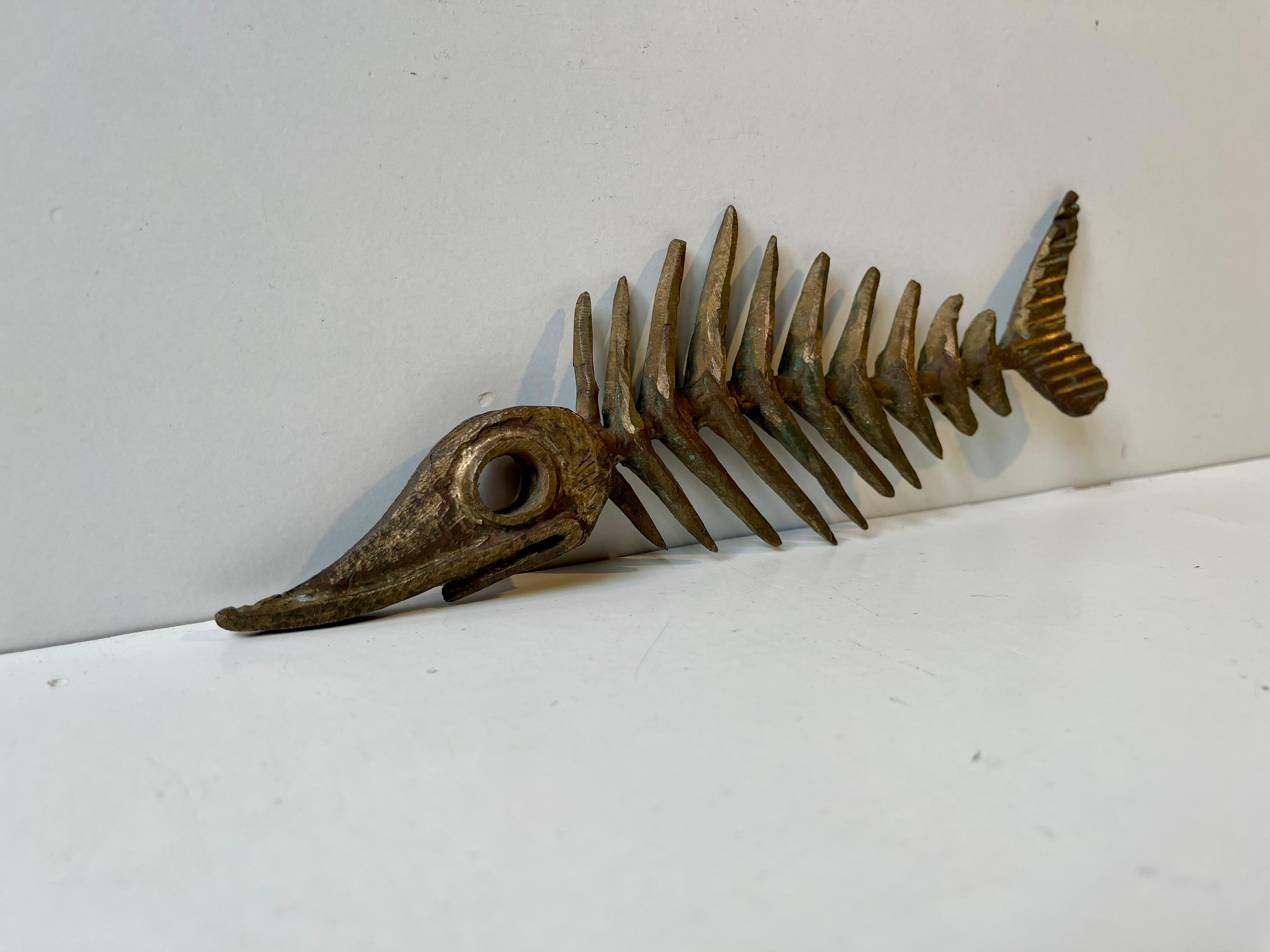 Der dänische Künstler Peder E. Madsen Brutalistisches Urzeit-Schwertfisch-Skelett aus Bronze im Zustand „Gut“ im Angebot in Esbjerg, DK