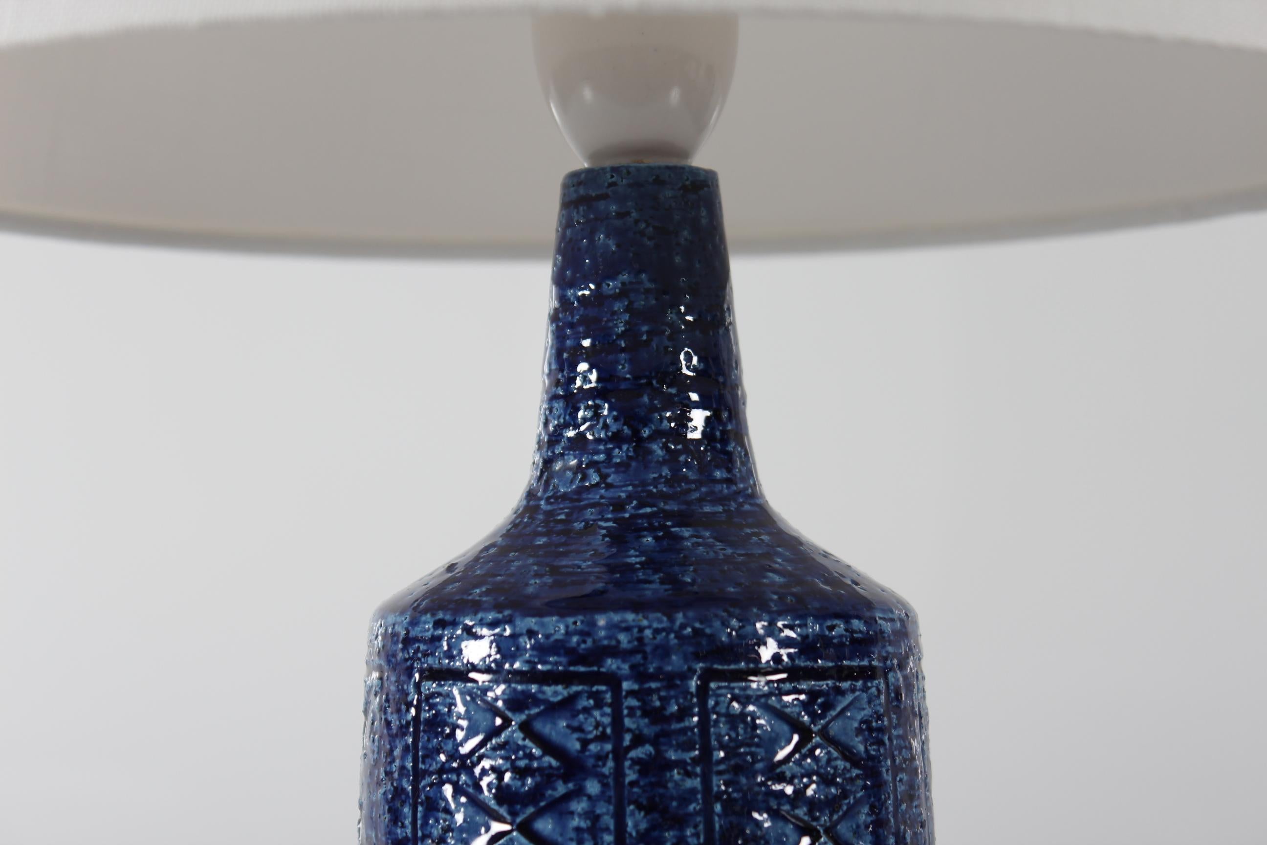 Danish Artistic Palshus Tall Cobalt Blue Table Lamp 1960s with New Lampshade In Good Condition For Sale In Aarhus C, DK