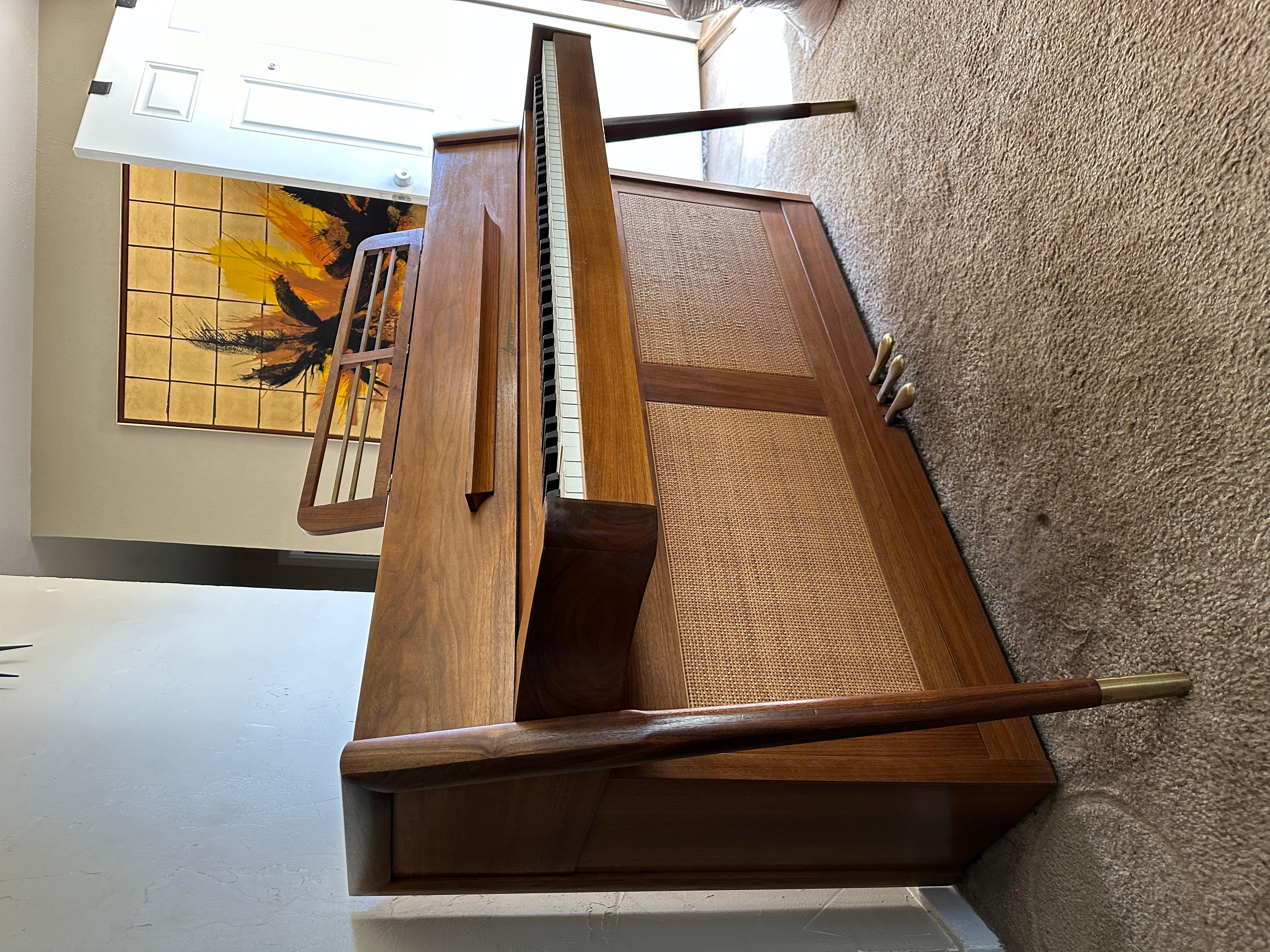 Mid-Century Modern Piano à fuseau acrosonique danois Baldwin 