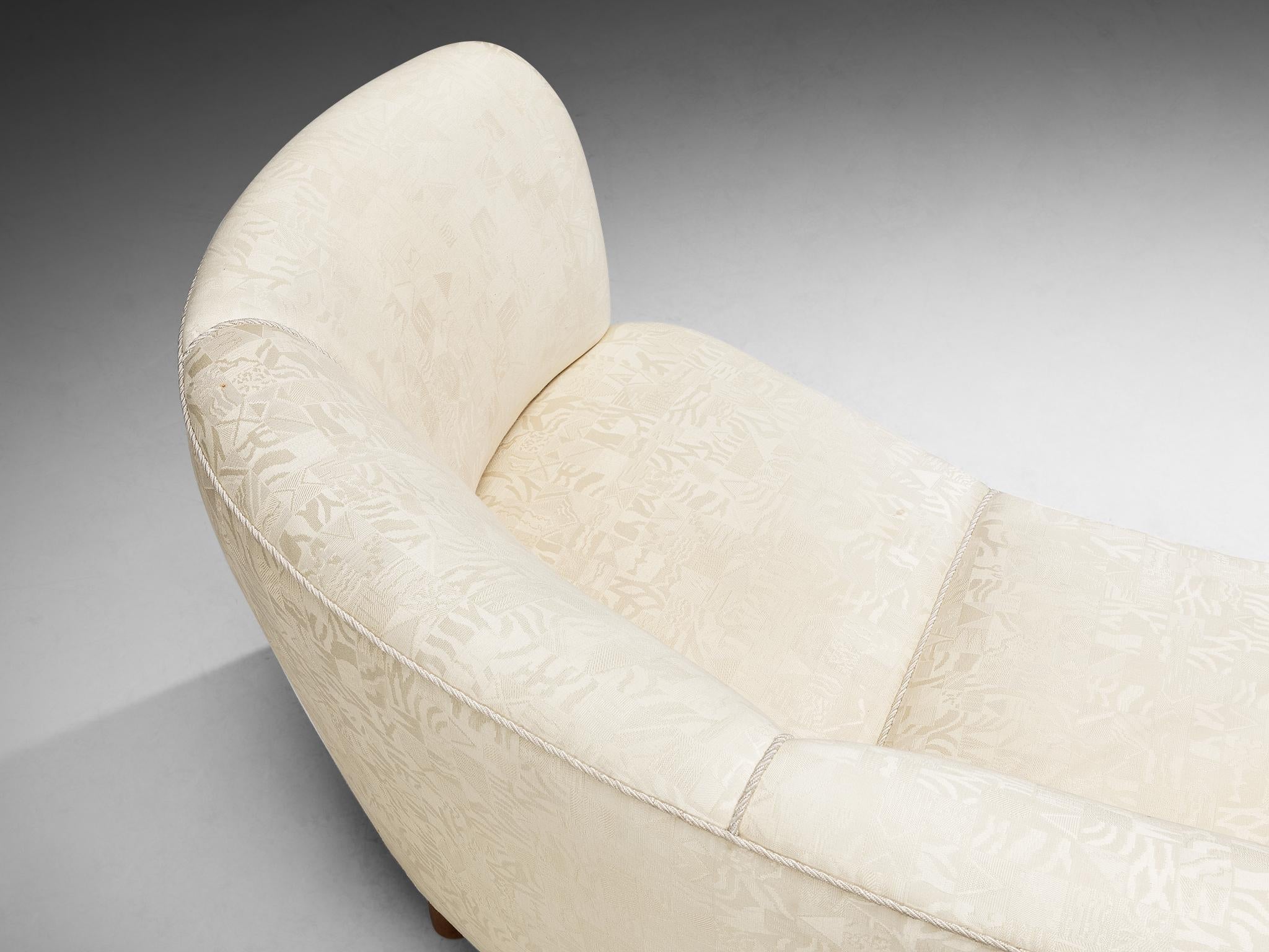 Danish Banana Sofa in Patterned Off White Upholstery 1