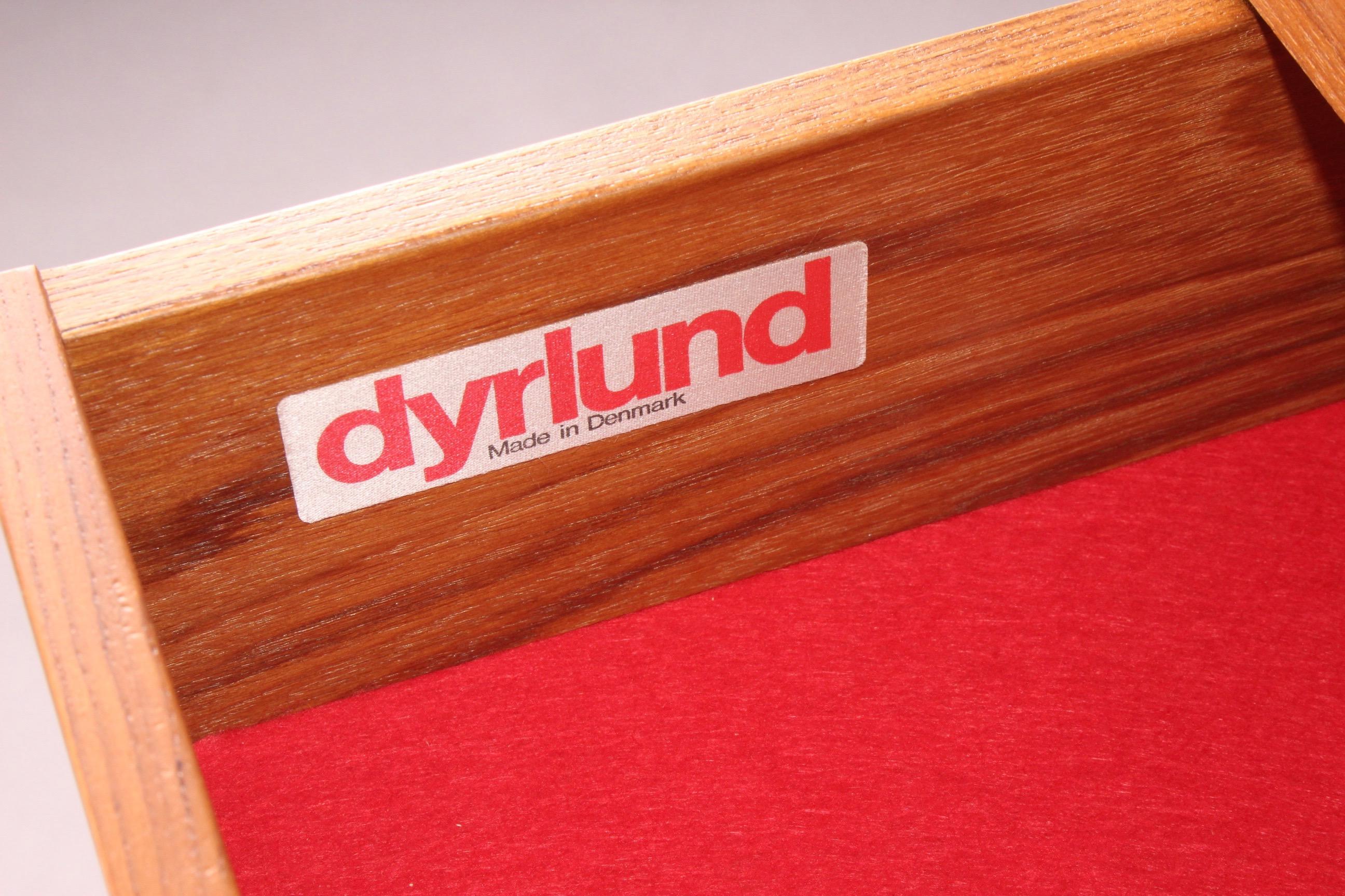 Danish Bar Cabinet by Reno Wahl Iversen for Dyrlund In Good Condition In grand Lancy, CH