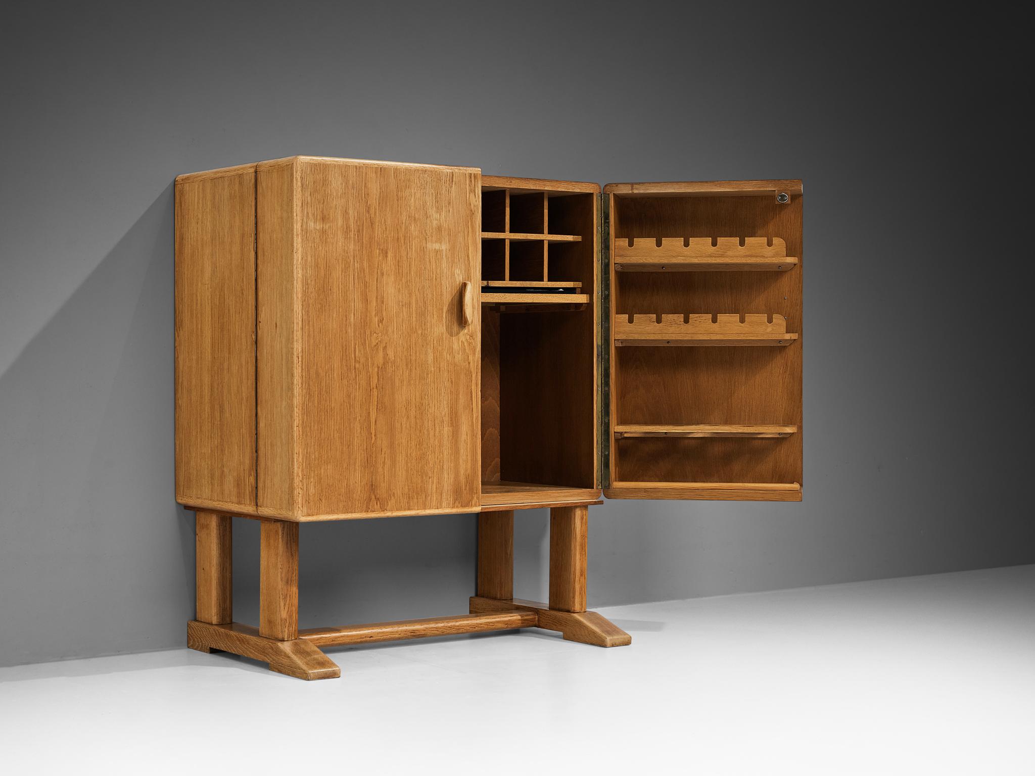 Mobile bar danese in Oak massiccio in vendita 1
