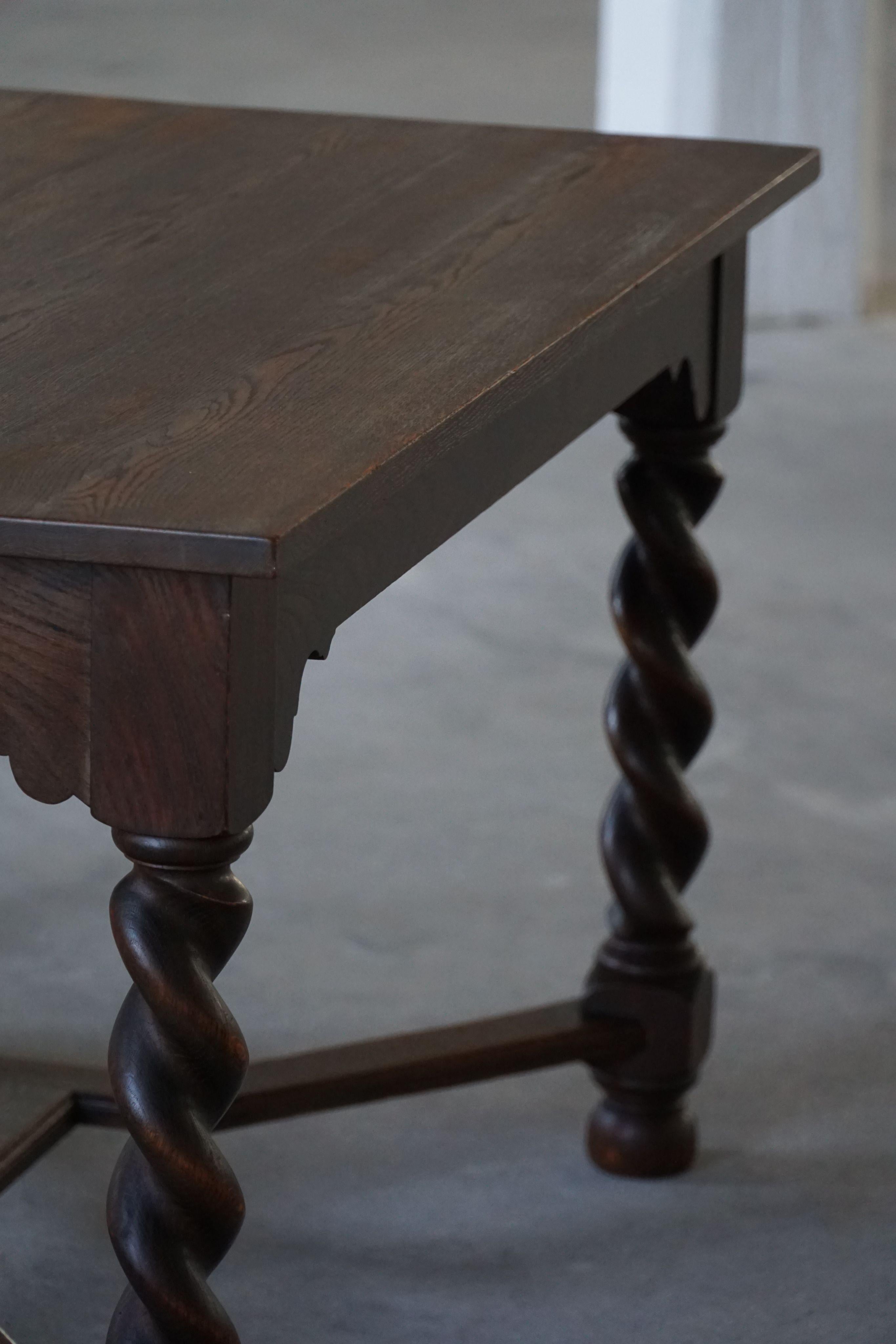 Danish Baroque-Inspired Oak Desk / Dining Table with Barley Twist Legs, 1900s In Good Condition For Sale In Odense, DK