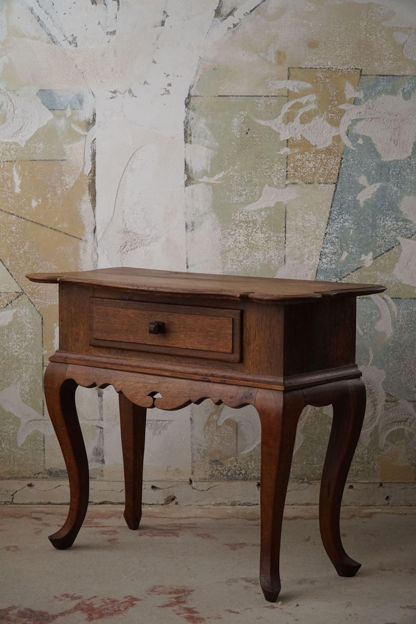 Danish Baroque Style Entry Table in Solid Oak, By a Danish Cabinetmaker, 1920s For Sale 6