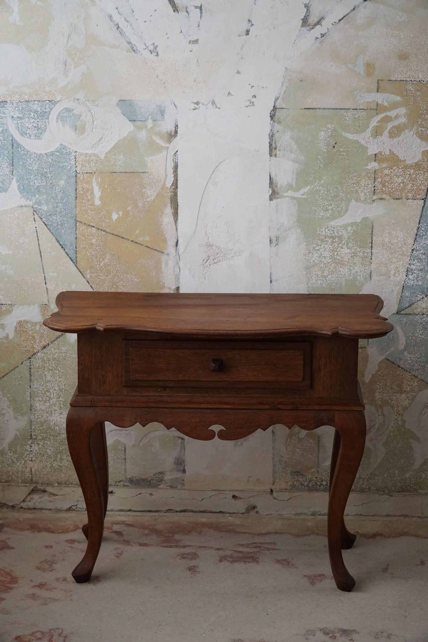 Danish Baroque Style Entry Table in Solid Oak, By a Danish Cabinetmaker, 1920s For Sale 7