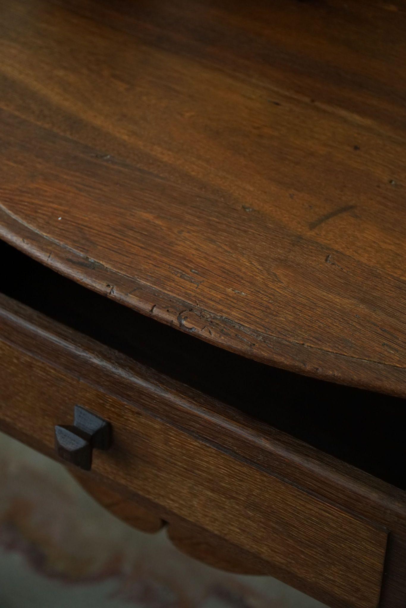 Danish Baroque Style Entry Table in Solid Oak, By a Danish Cabinetmaker, 1920s For Sale 1