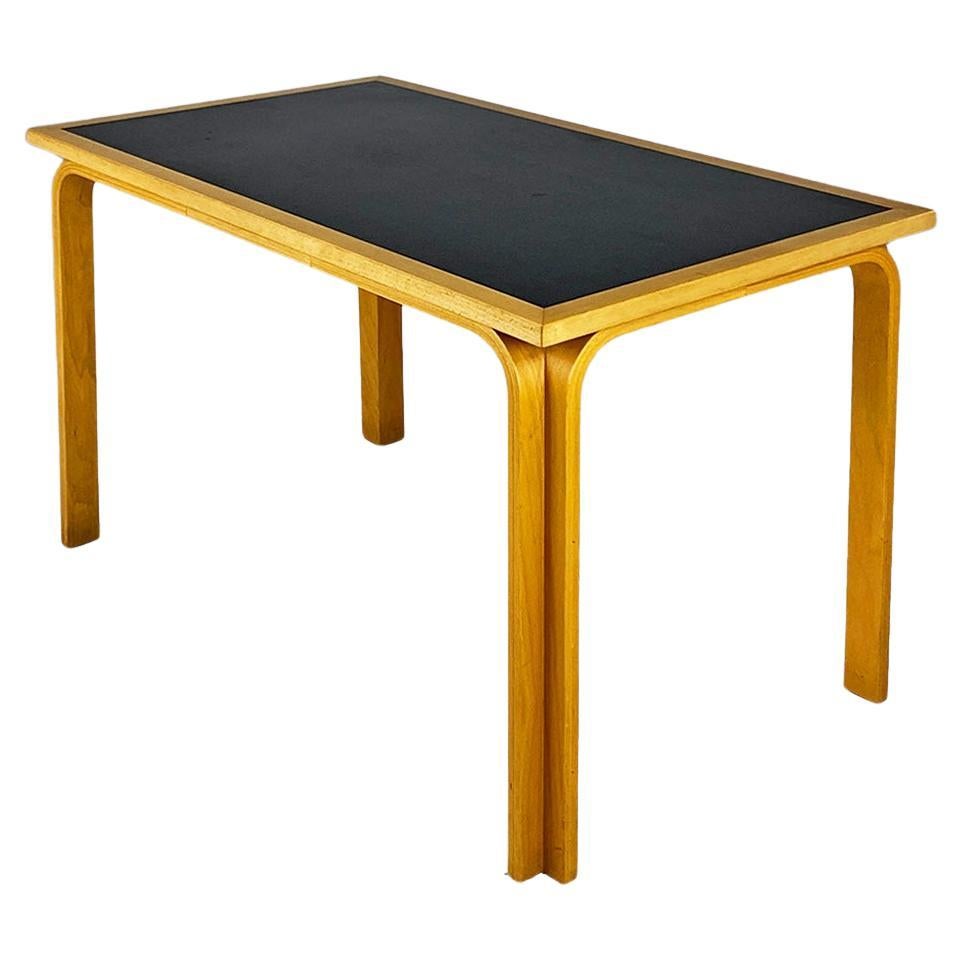 Table de salle à manger danoise en hêtre par Thygesen et Sorensen pour Magnus Olesen, 1970 en vente