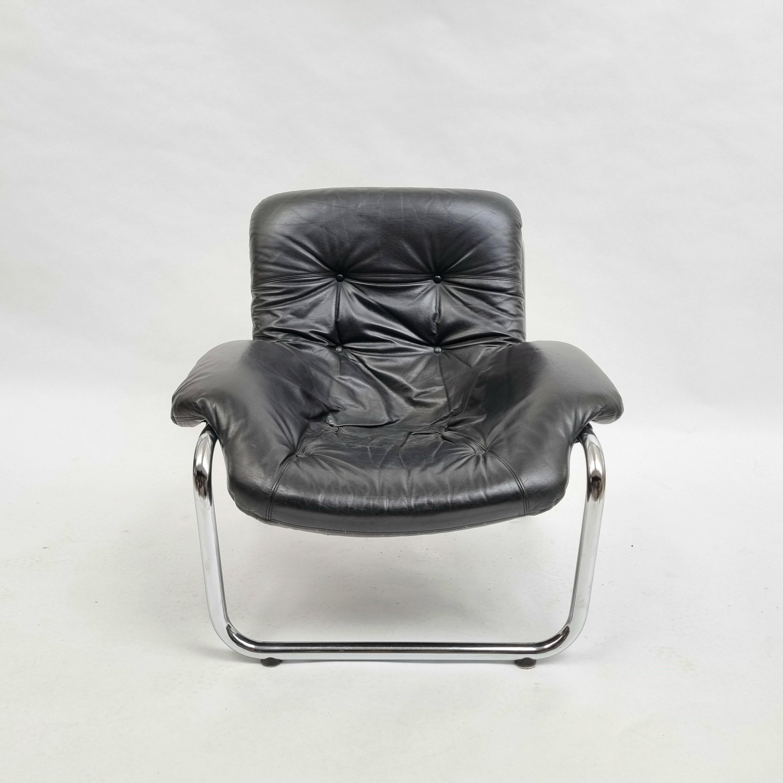 Mid-Century Modern Danish Black Leather Lounge Chair, 1970s