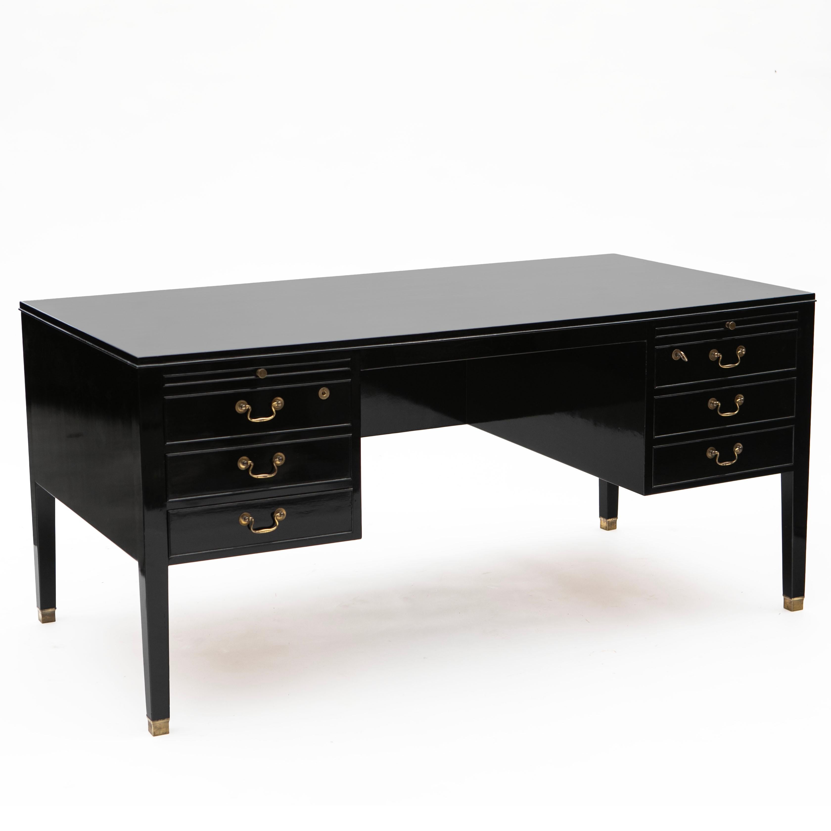 Black Polished Mahogany Writing Desk by Ole Wanscher In Good Condition For Sale In Kastrup, DK