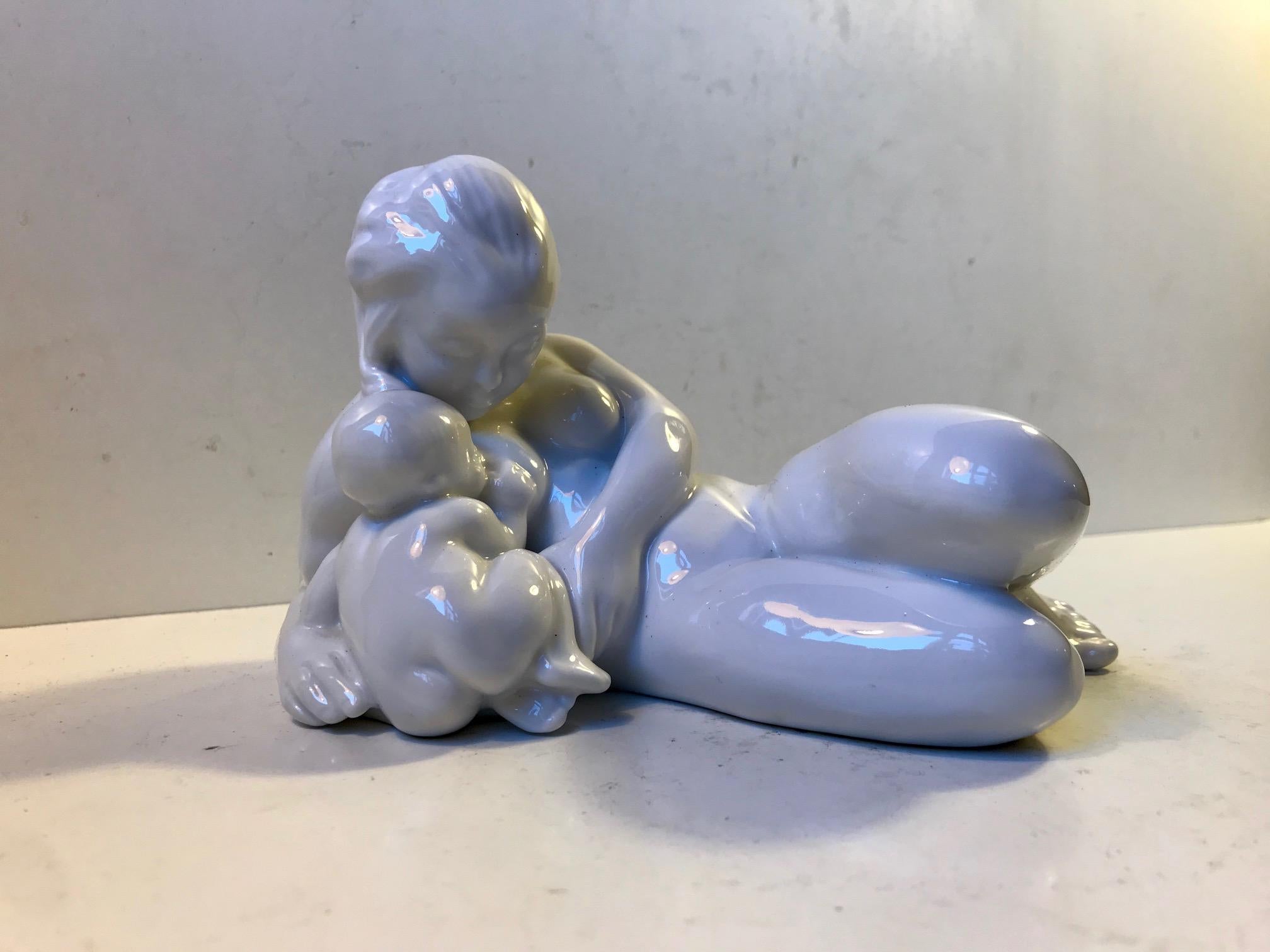 Art Deco Danish Blanc de Chine Mother & Child Figurine by Kai Nielsen for Bing & Grøndahl For Sale