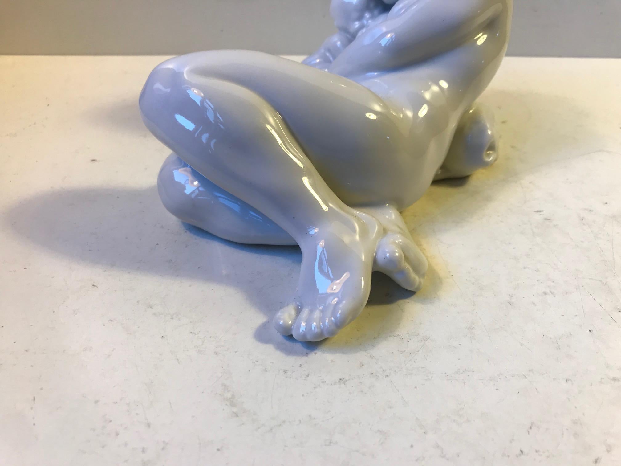 Inizio XX secolo Statuetta danese Blanc de Chine Mother & Child di Kai Nielsen per Bing & Grøndahl in vendita