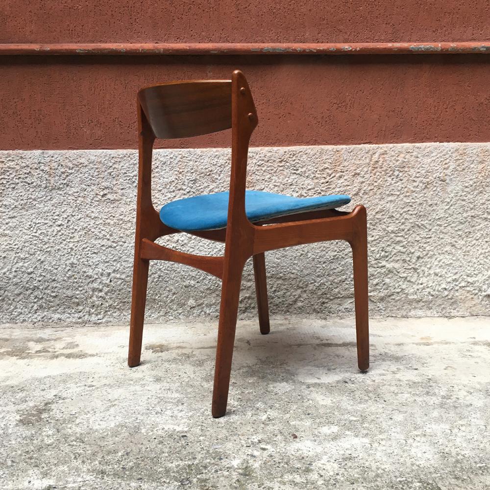Scandinavian Modern Danish Blonde Teak Chair with Raised Seat in Blue Velvet, 1960s