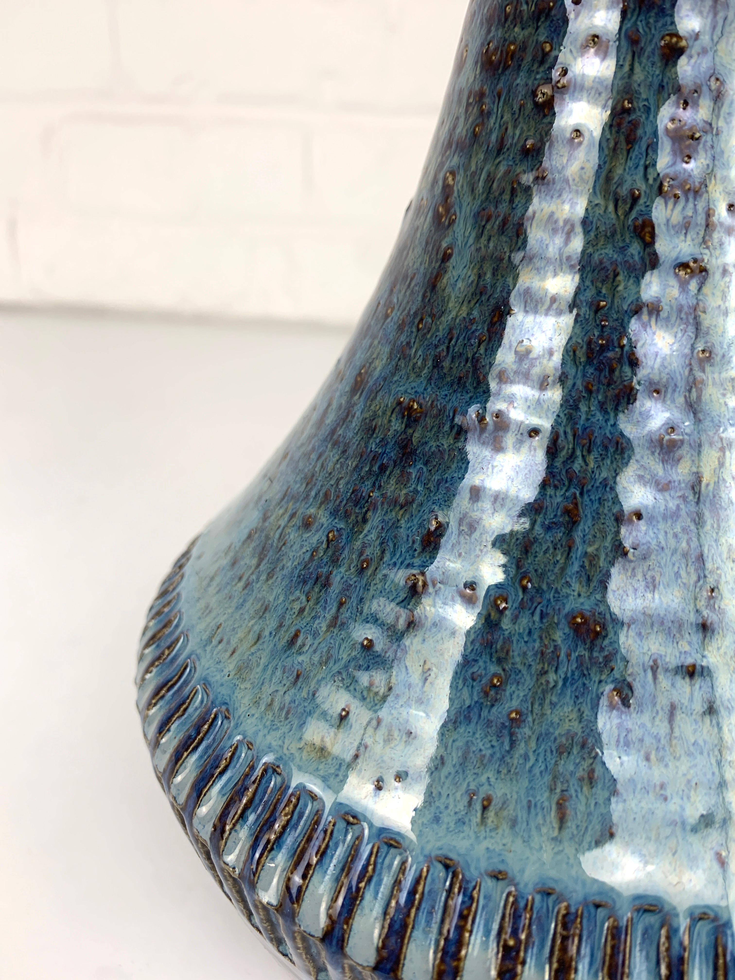 Lampe de table danoise en céramique bleue Søholm Stentøj Danemark The Modern Scandinavian en vente 1