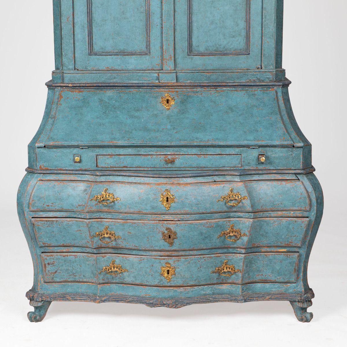 Dänischer blau bemalter Rokoko-Sekretärschreibtisch in der Art von Mathias Ortmann im Angebot 4