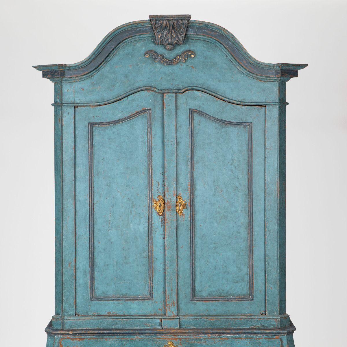 Dänischer blau bemalter Rokoko-Sekretärschreibtisch in der Art von Mathias Ortmann (Bronze) im Angebot