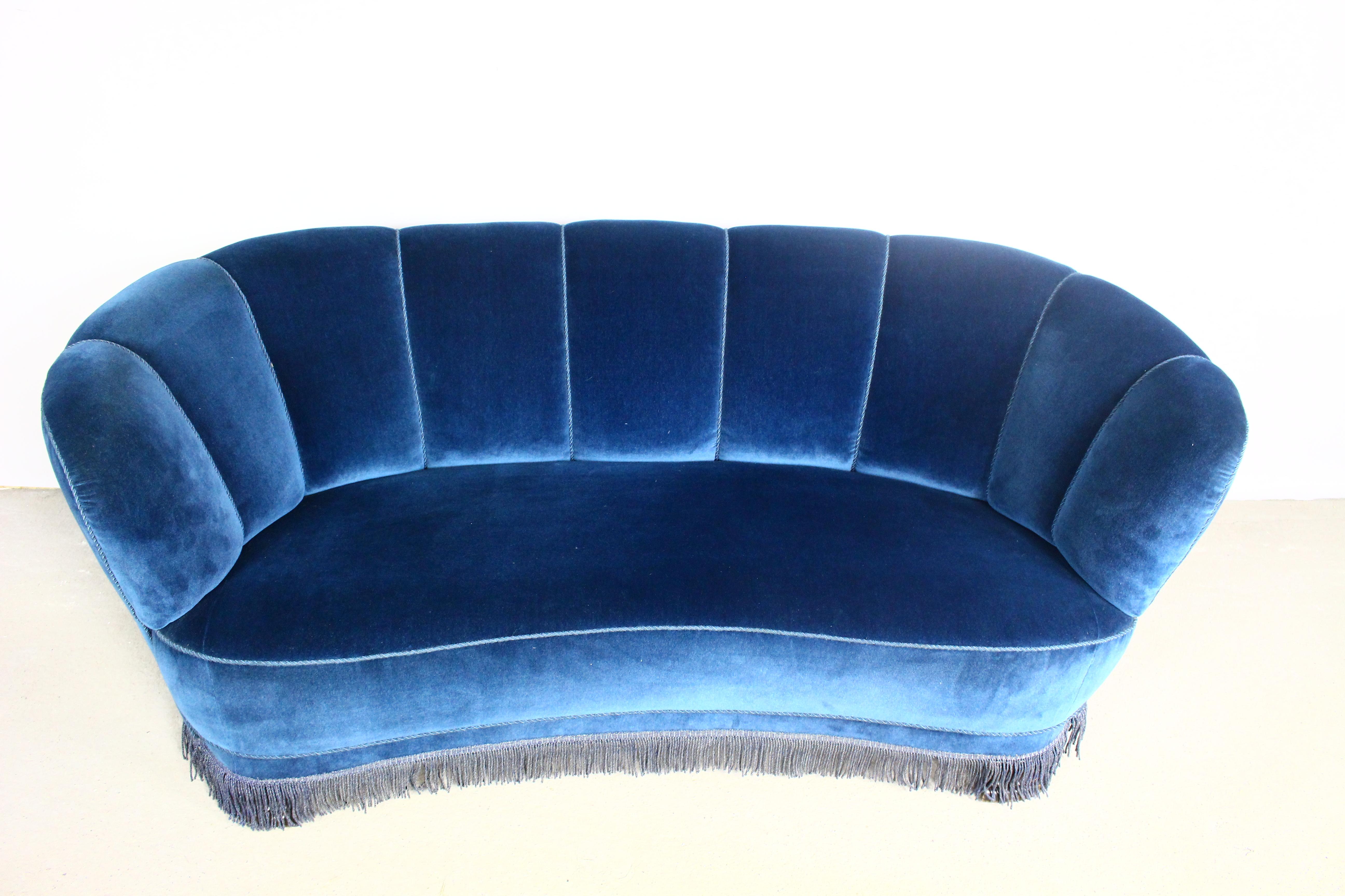 Danish Blue Velvet Banana Sofa, 1940s For Sale 3