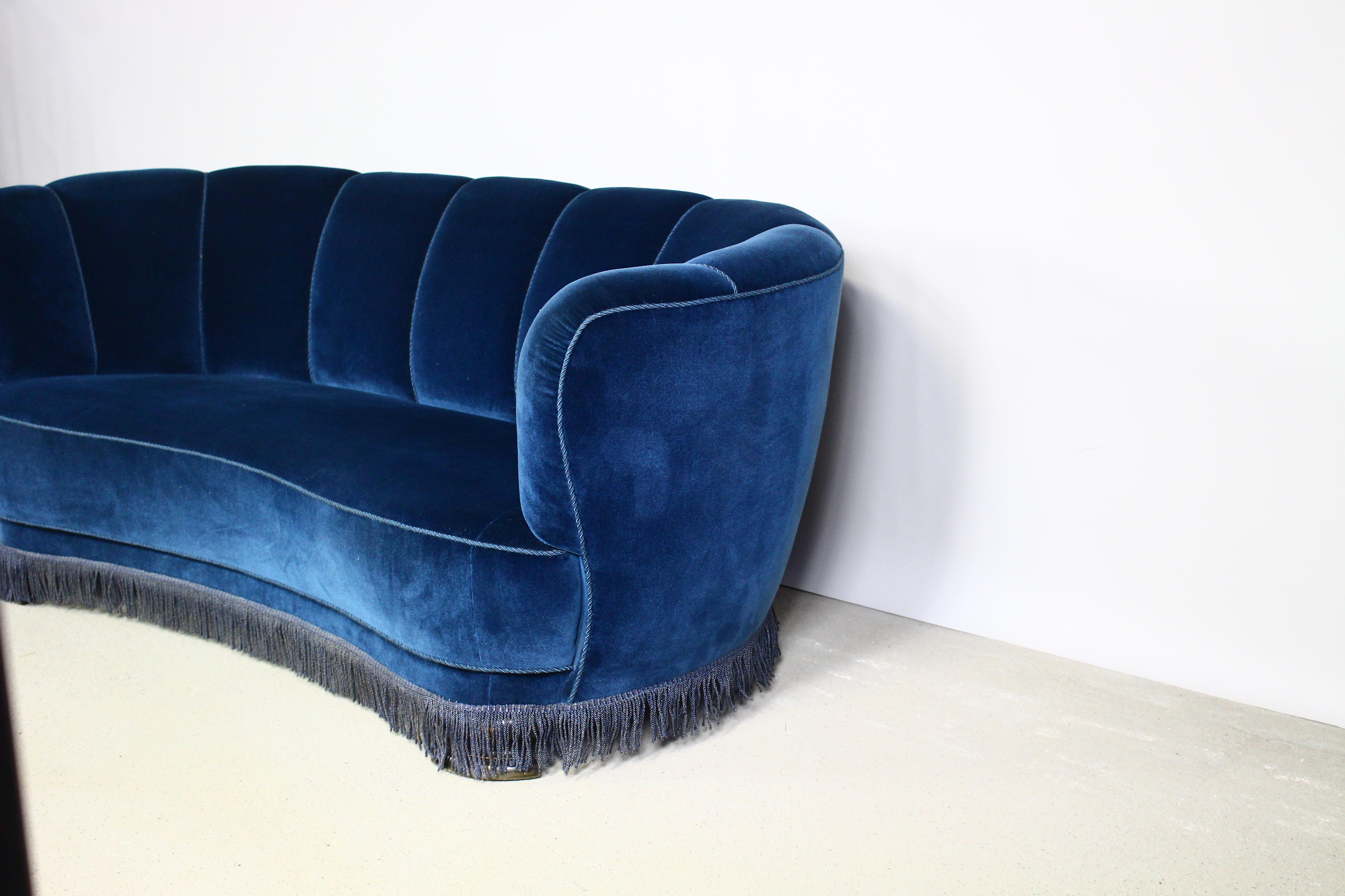 20th Century Danish Blue Velvet Banana Sofa, 1940s For Sale