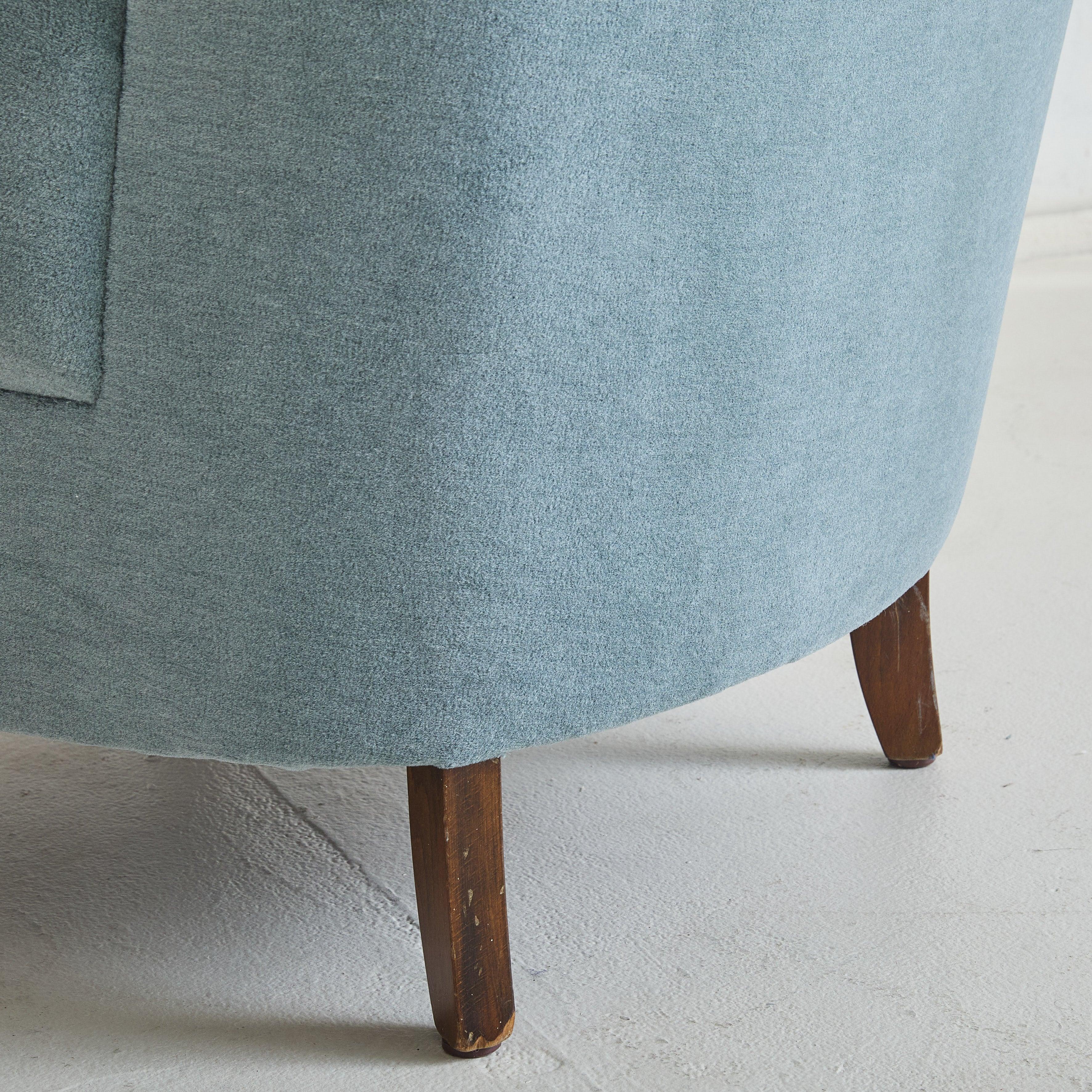 Danish Blue Velvet Wingback Armchair, 1960s For Sale 2