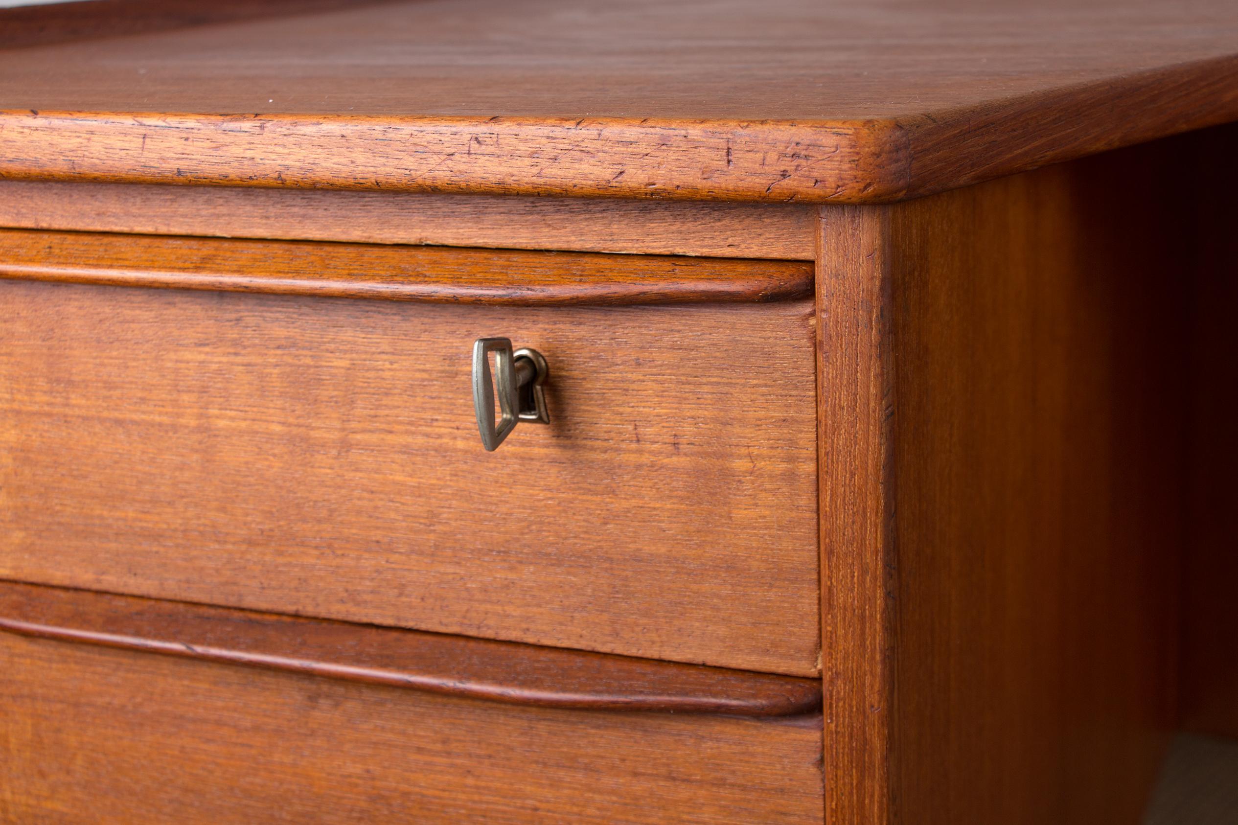 Danish Boomerang Desk in Teak and Brass by Peter Løvig Nielsen for Løvig, 1970 8