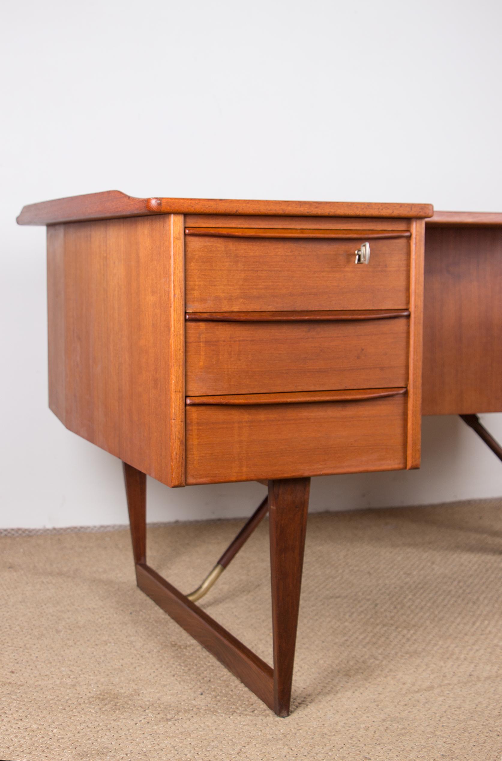 Scandinavian Modern Danish Boomerang Desk in Teak and Brass by Peter Løvig Nielsen for Løvig, 1970