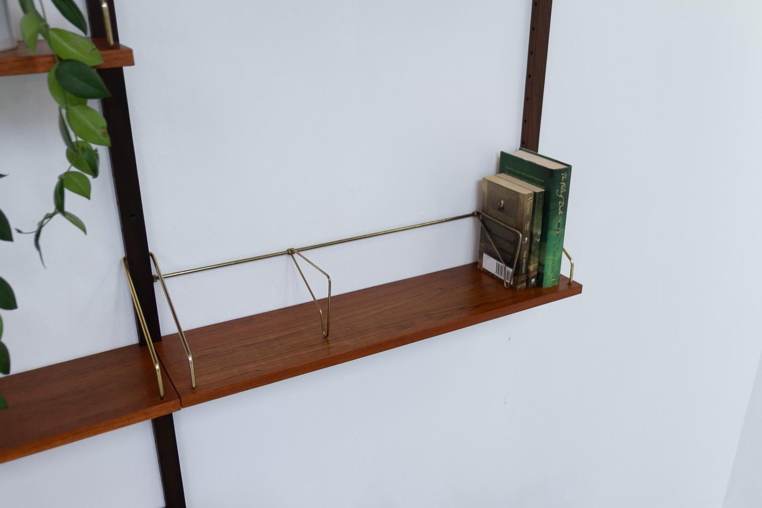 Danish Brass Bookends Royal by Poul Cadovius for Cado, 1960s. Set of 3. For Sale 9