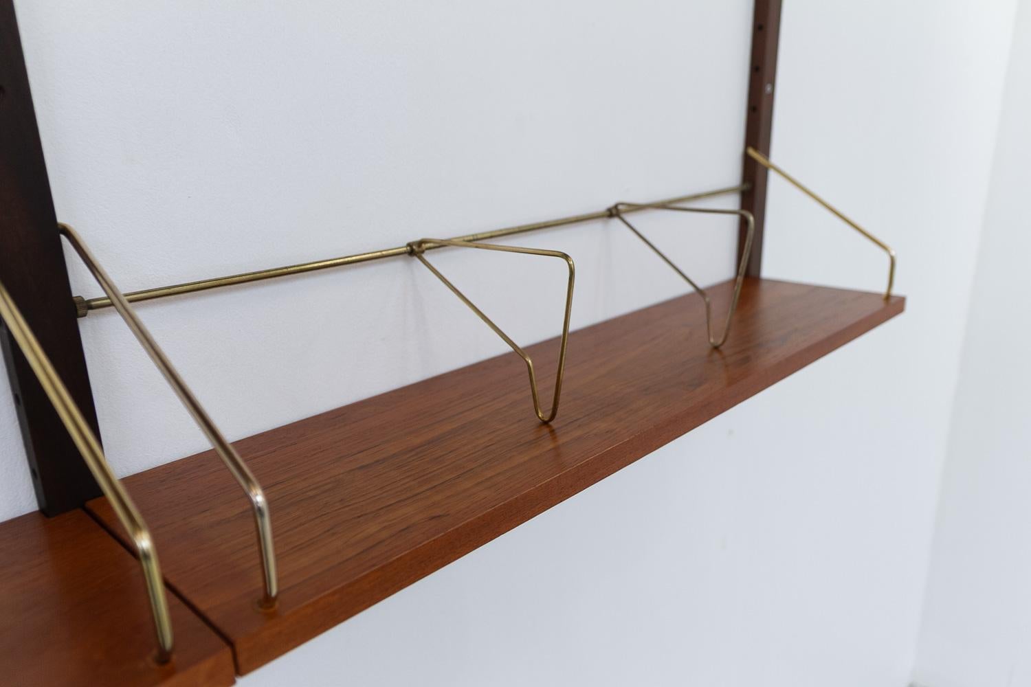 Danish Brass Bookends Royal by Poul Cadovius for Cado, 1960s. Set of 3. For Sale 12