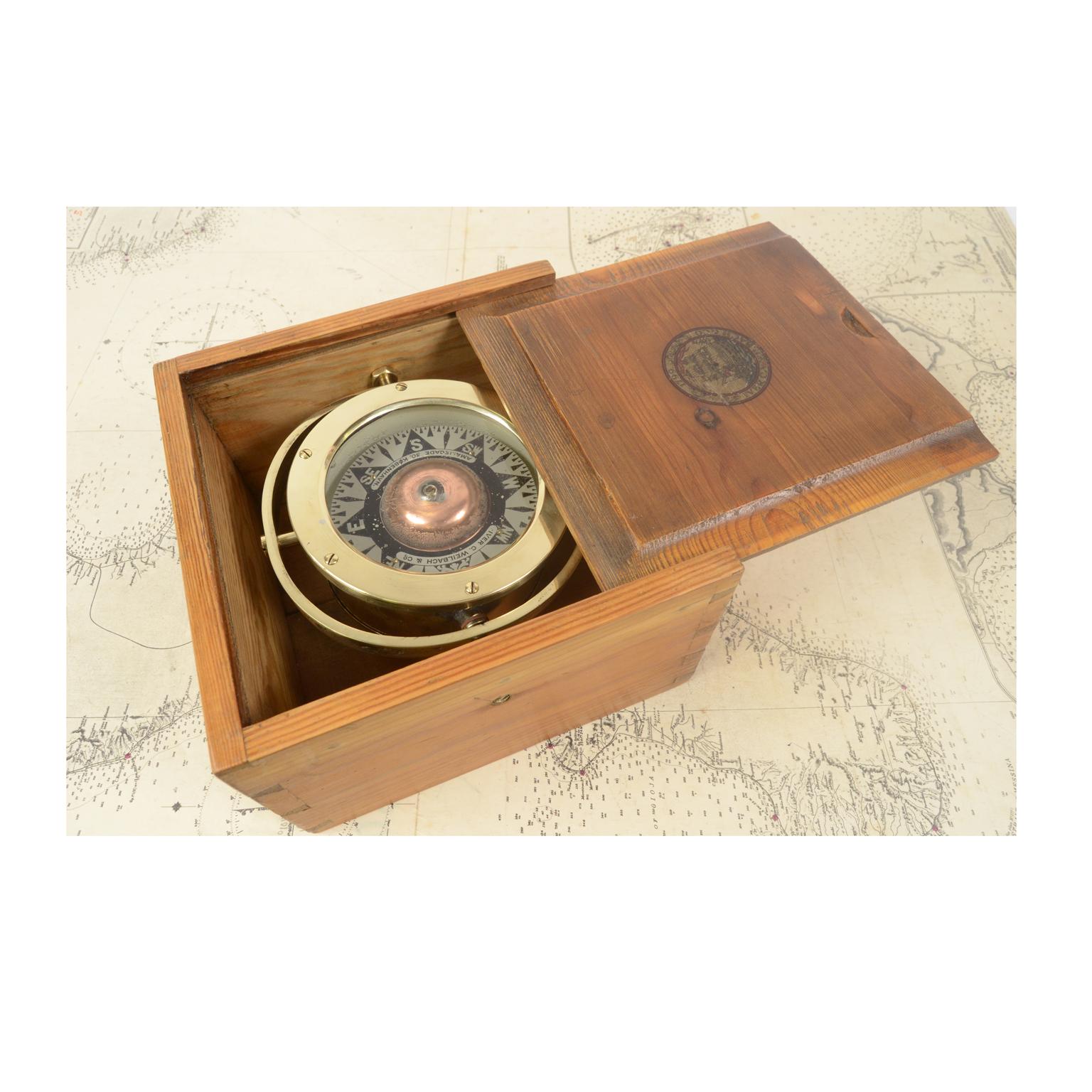 Early 20th Century 1920s-30 Danish Brass Antique Nautical Magnetic Compass  Original Wooden Box