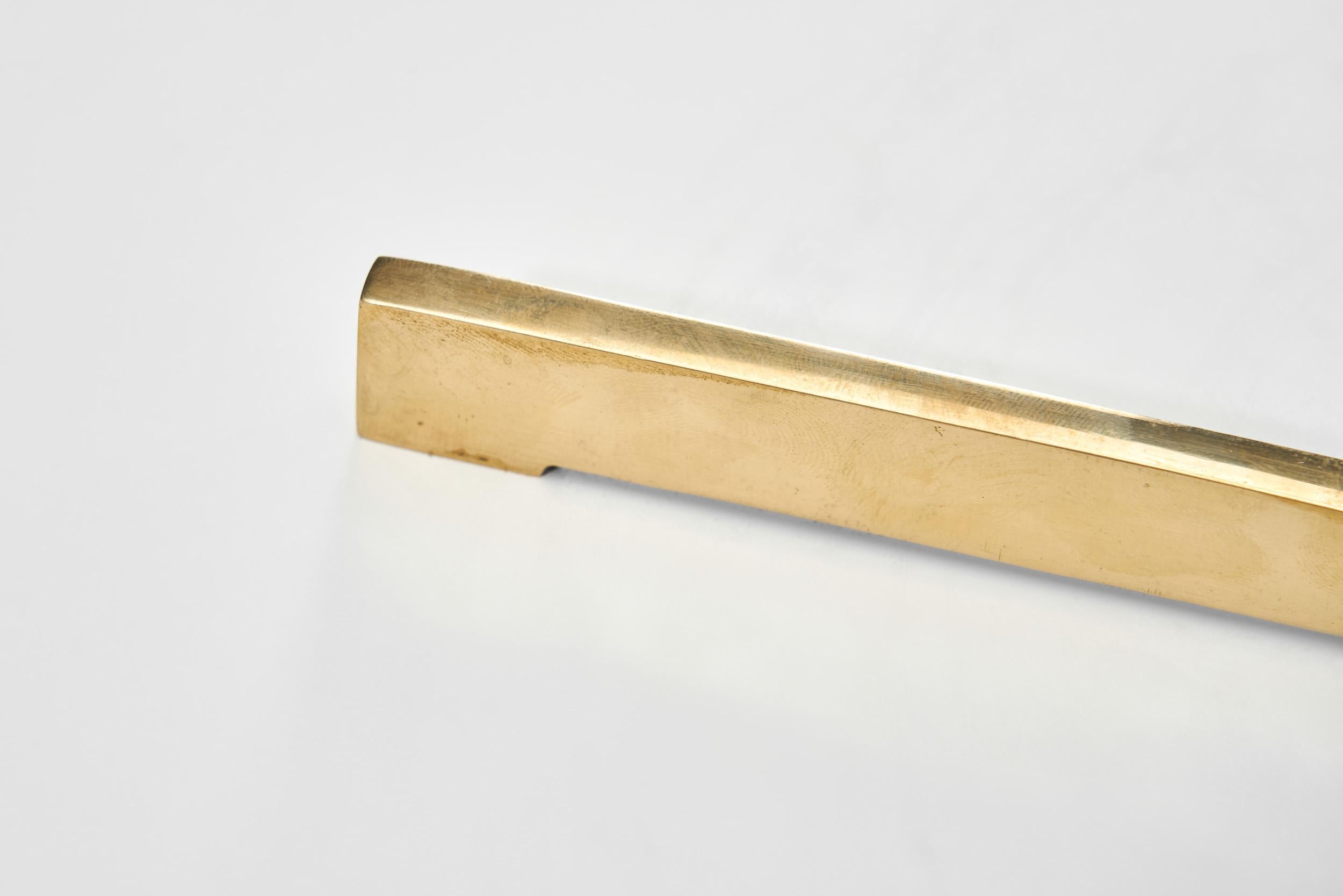Lampe de table danoise en laiton avec base tripode, Danemark 20e siècle en vente 12