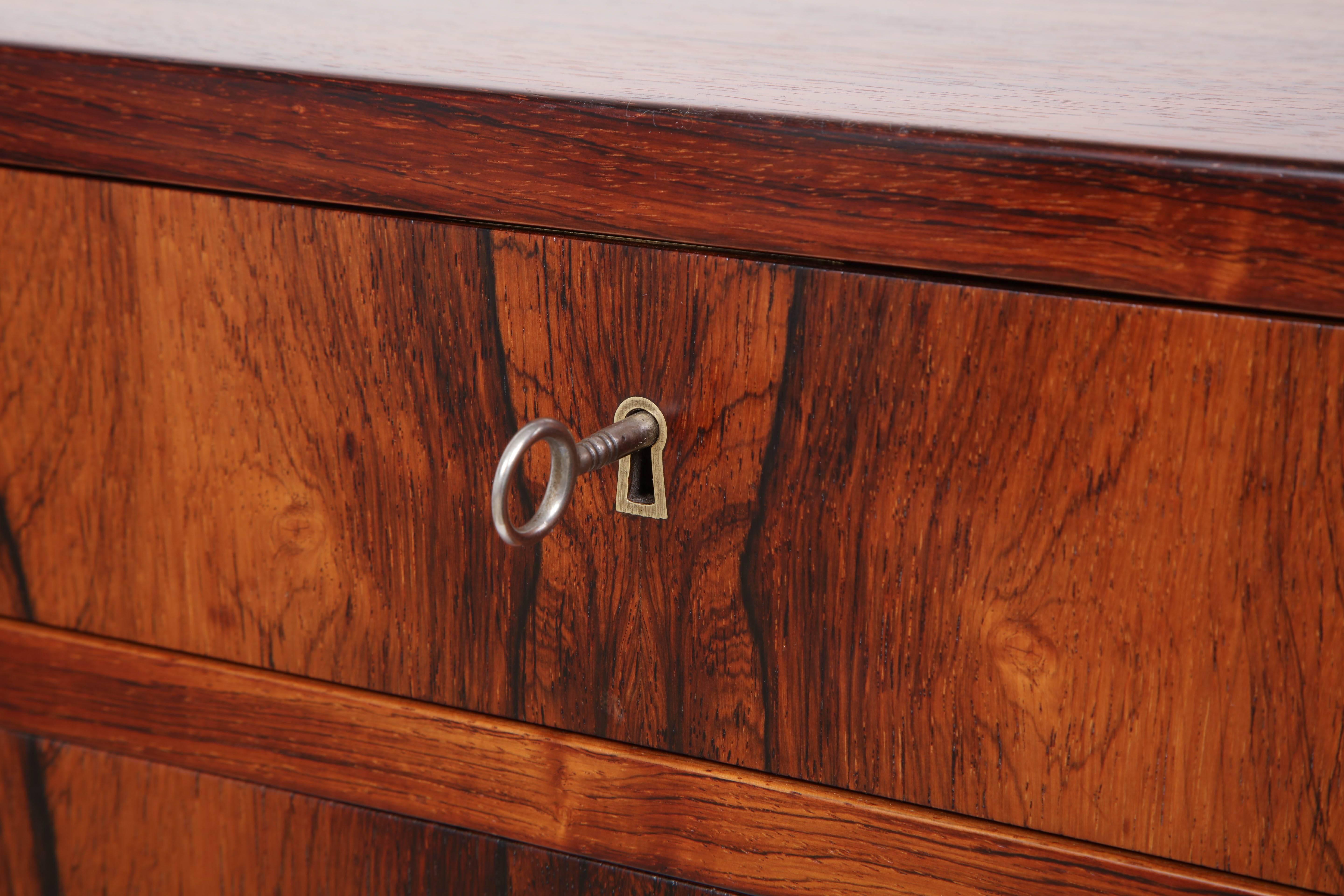 Danish Brazilian Rosewood Chest of Drawers, circa 1940s 1