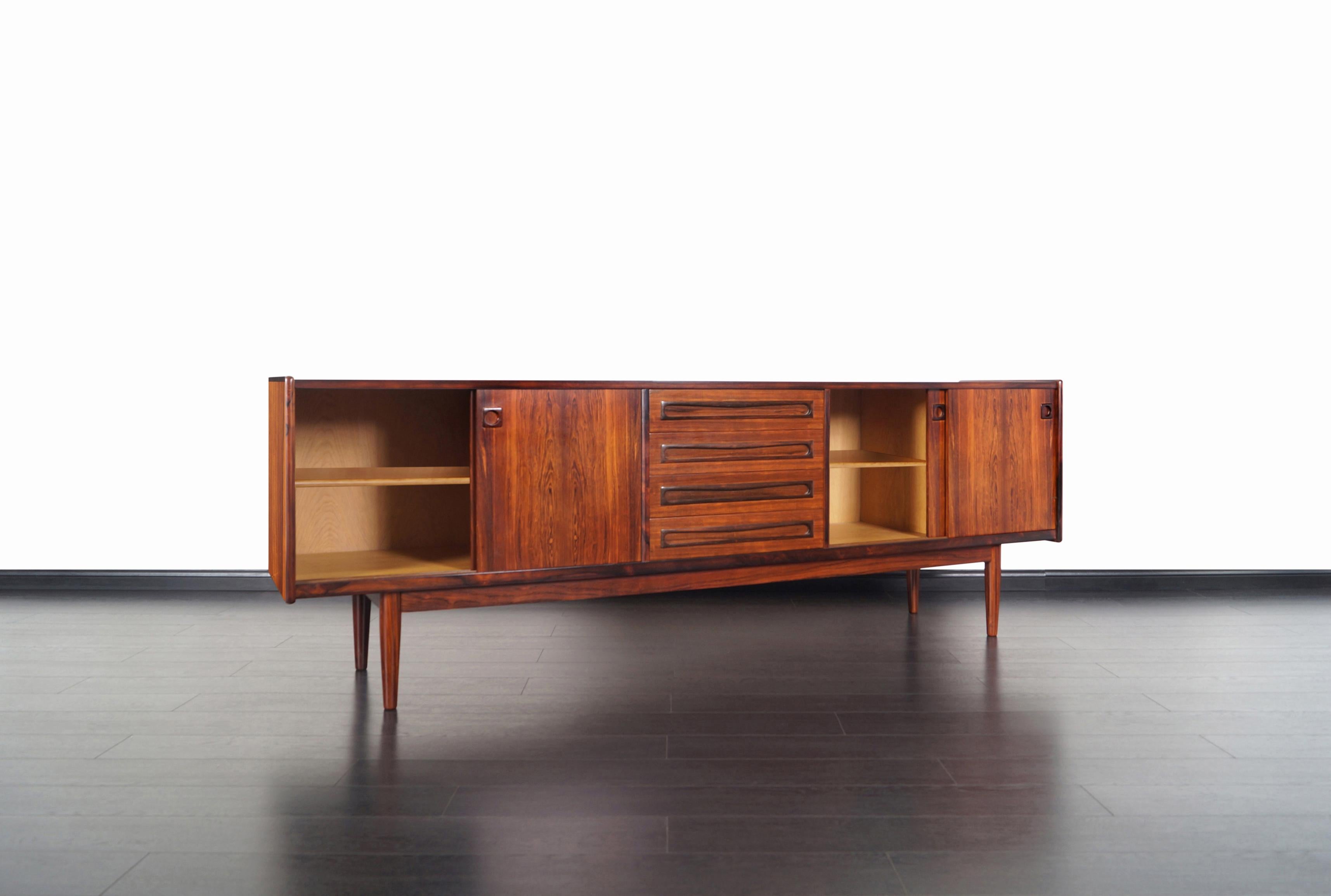 Danish Brazilian Rosewood Credenza by Johannes Andersen In Excellent Condition In North Hollywood, CA