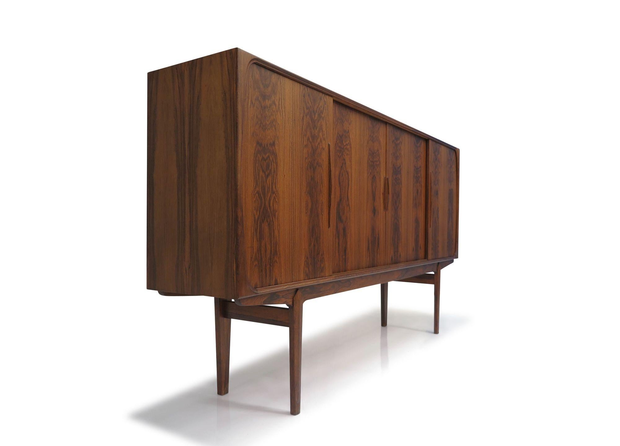 Danish Brazilian Rosewood Sideboard with Center Bar For Sale 4