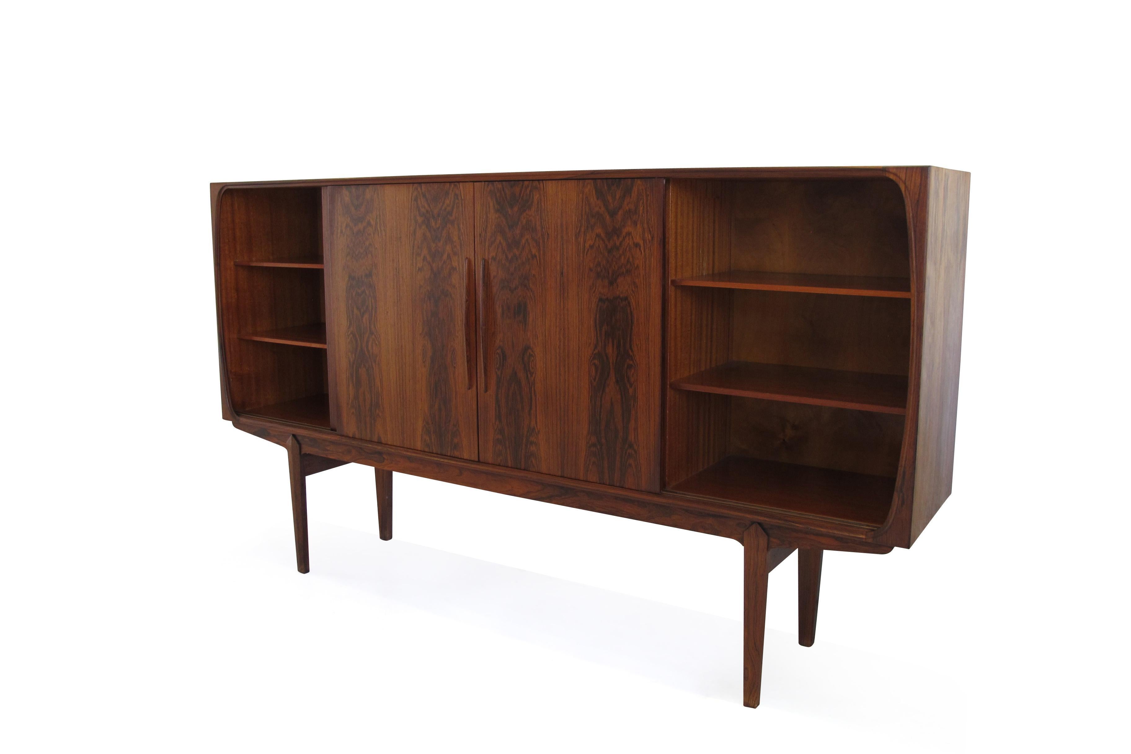 Danish Brazilian Rosewood Sideboard with Center Bar For Sale 1