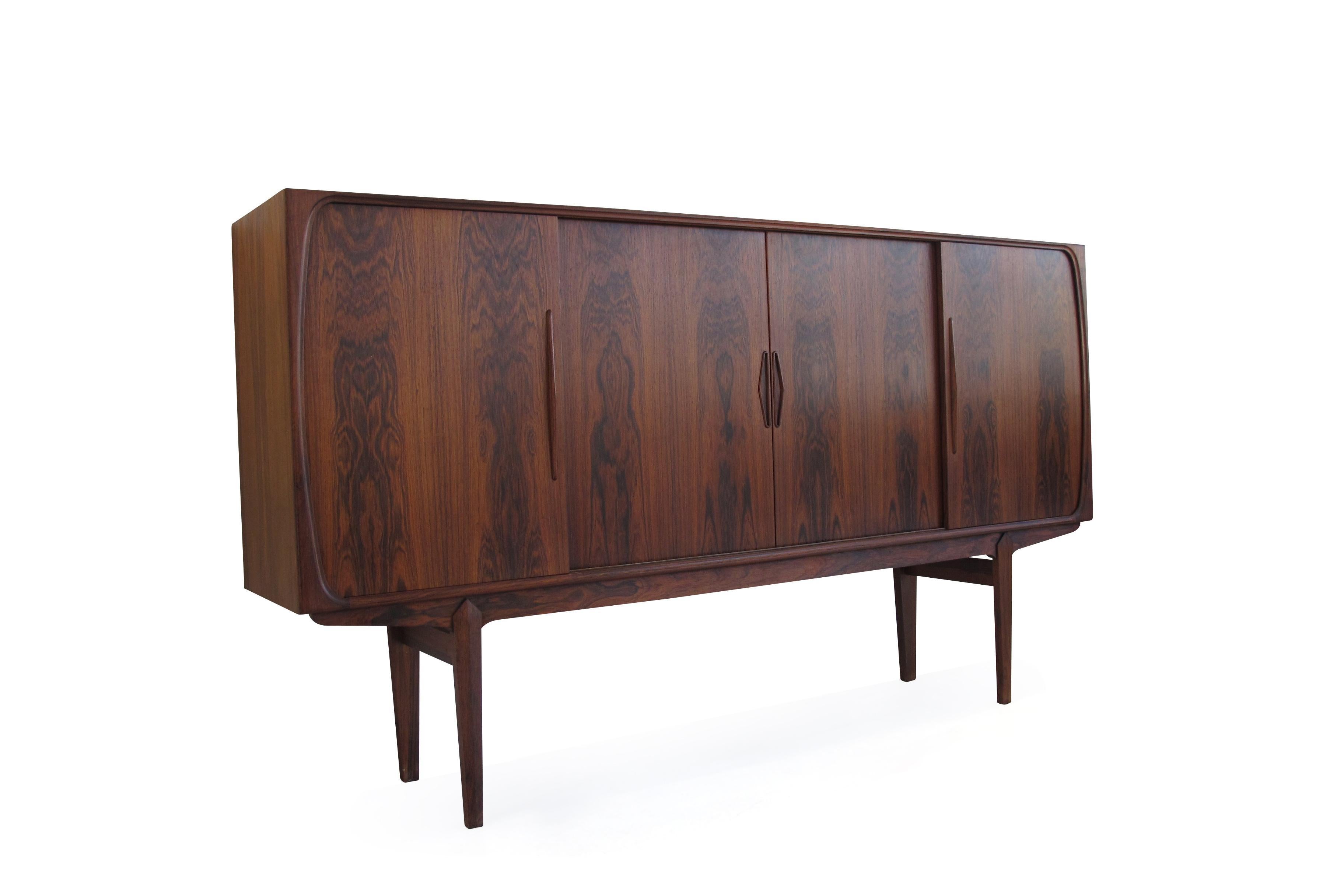 Danish Brazilian Rosewood Sideboard with Center Bar For Sale 2