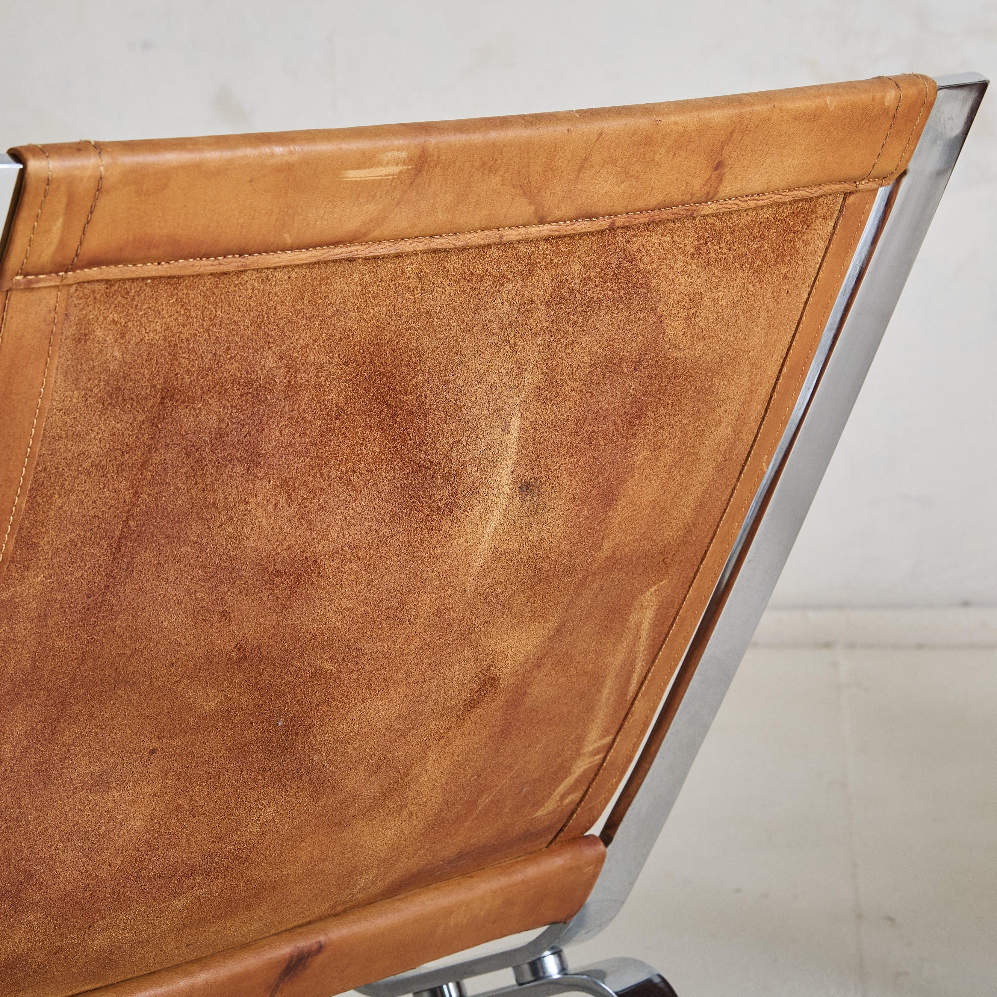 Cuir Chaise longue danoise en cuir Brown + structure chromée #1, 1960s en vente
