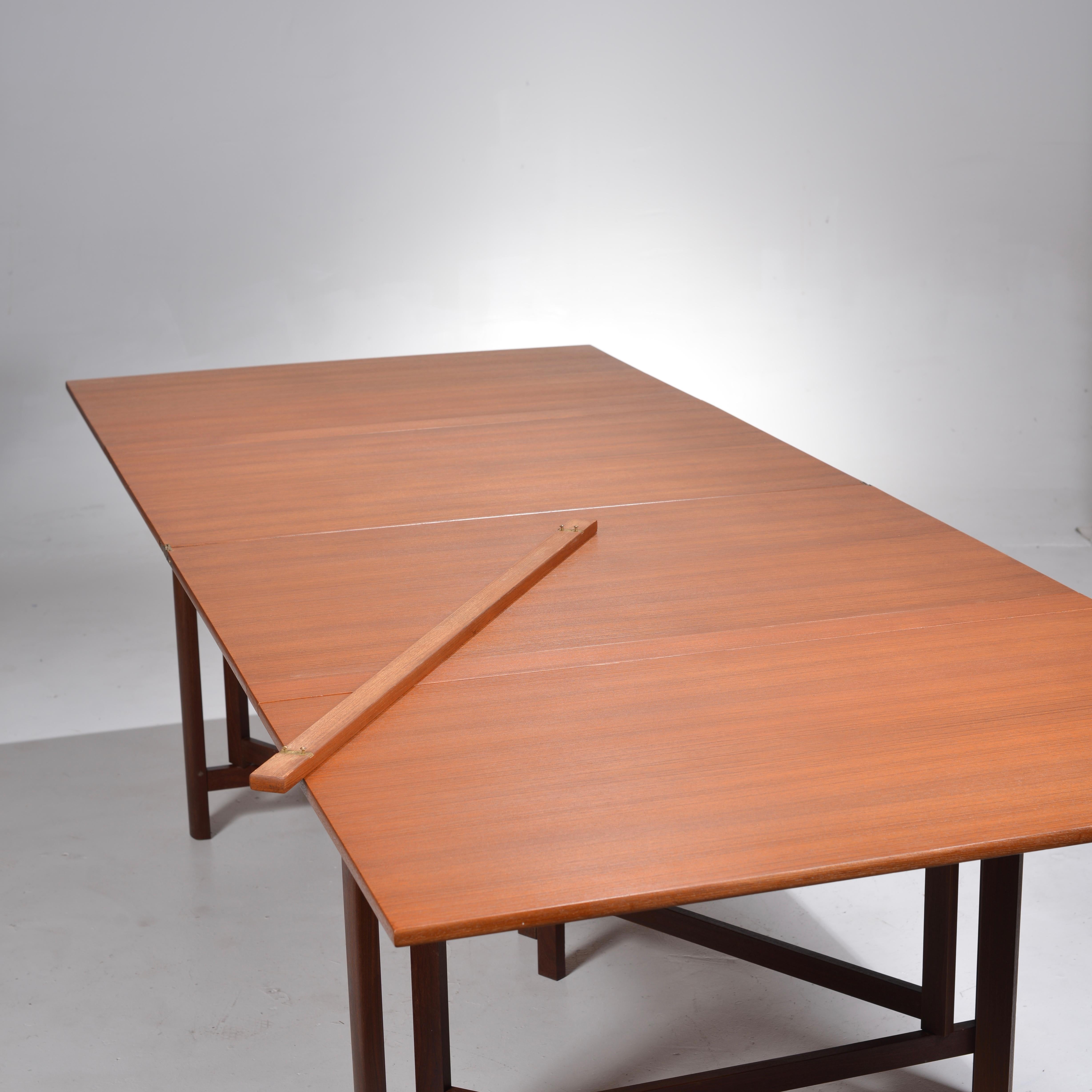 Table de salle à manger danoise Bruno Mathsson Gateleg 