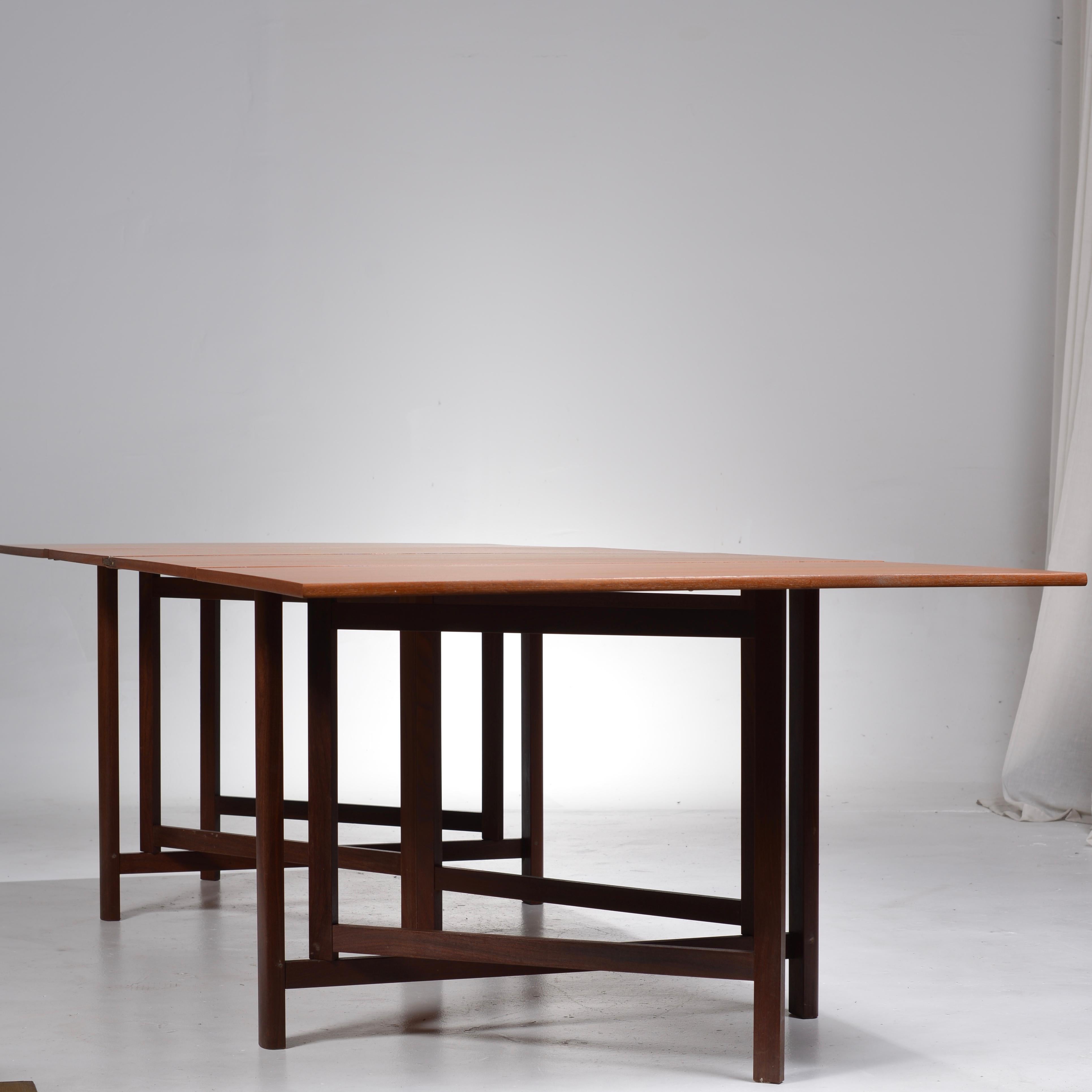 Table de salle à manger danoise Bruno Mathsson Gateleg 
