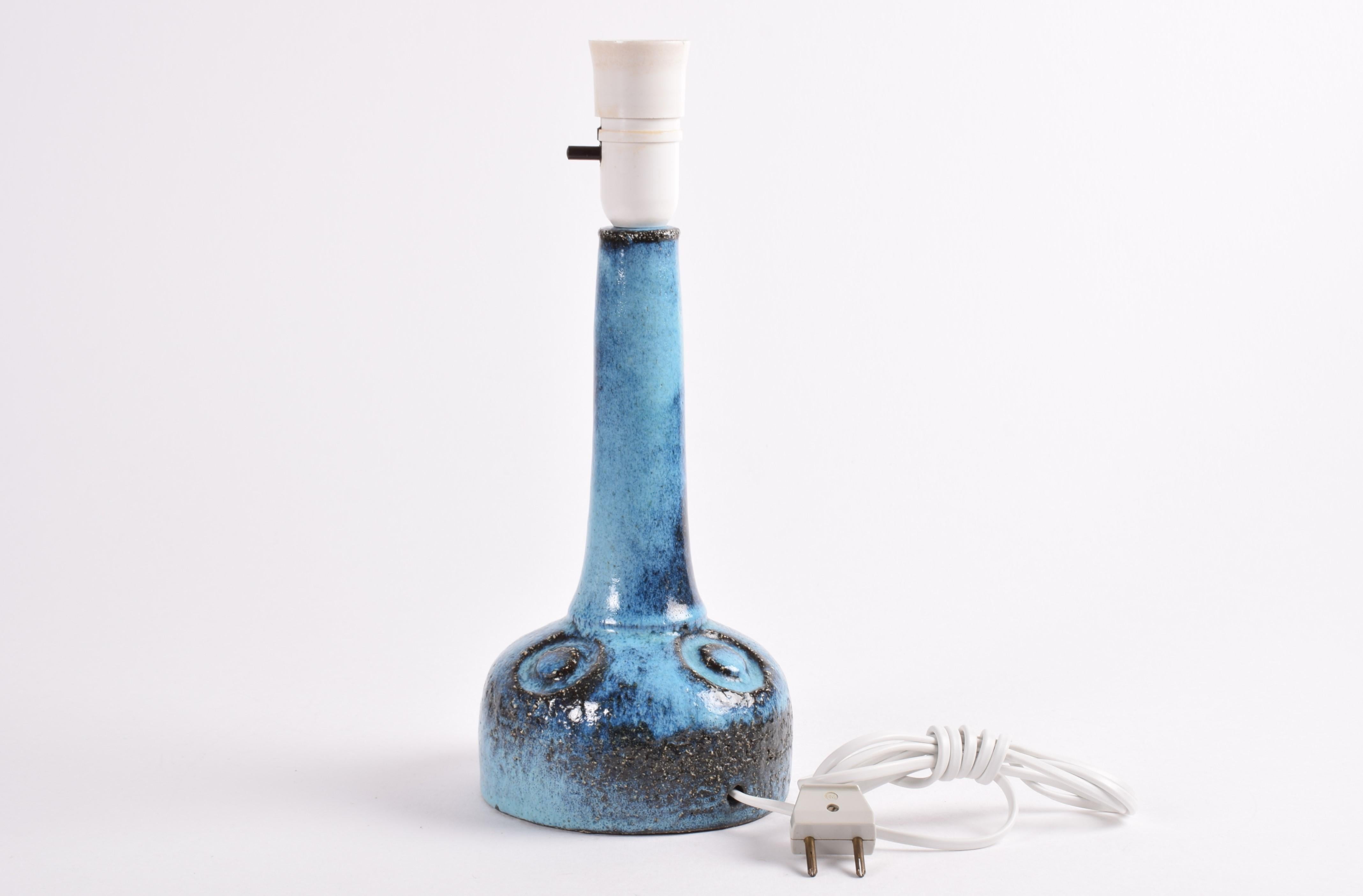 Danish Brutalist Ceramic Table Lamp Bright Blue by Sejer Unic, Mid-Century 1970s In Good Condition For Sale In Aarhus C, DK