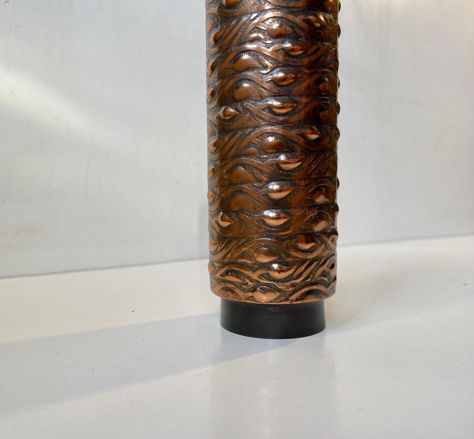 Danish Brutalist Copper Vase in Copper, 1970s In Good Condition For Sale In Esbjerg, DK